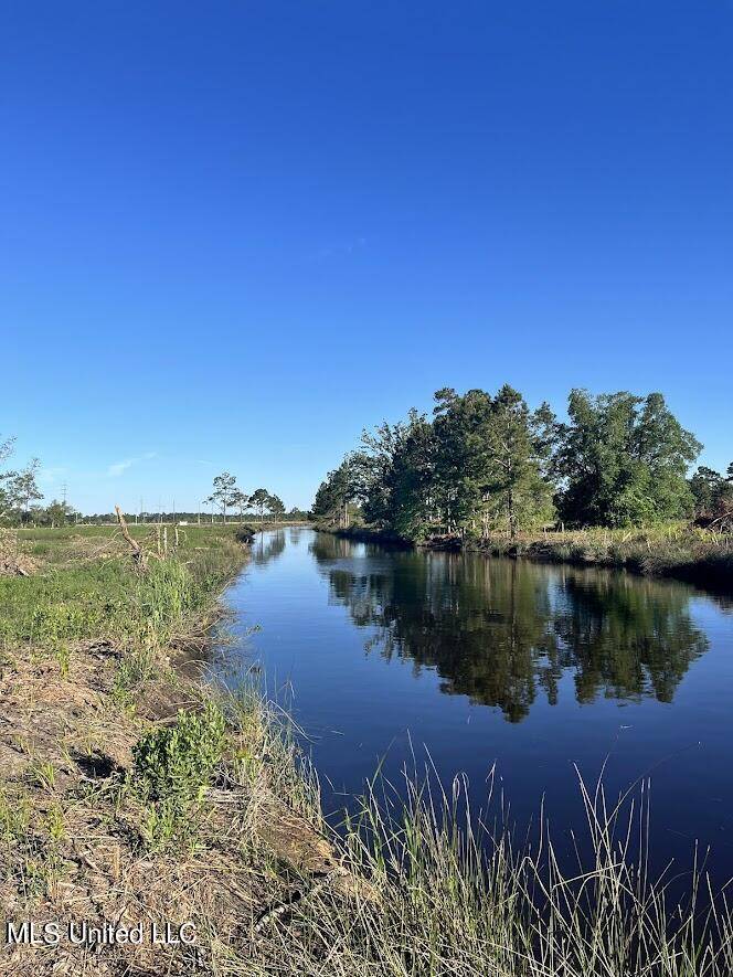Bay Saint Louis, MS 39520,83 Bahama Drive