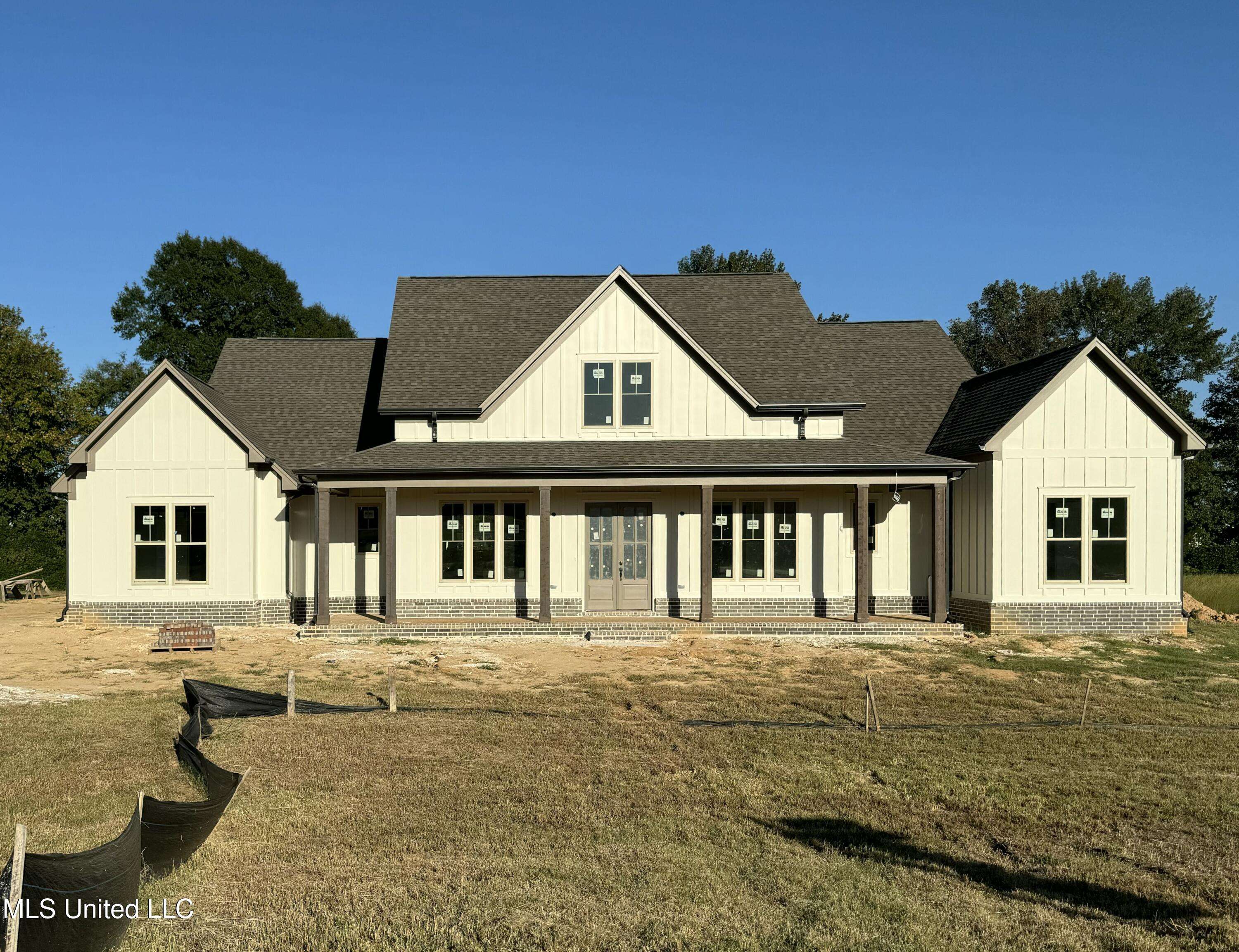 Byhalia, MS 38611,1164 S Pebble Cove