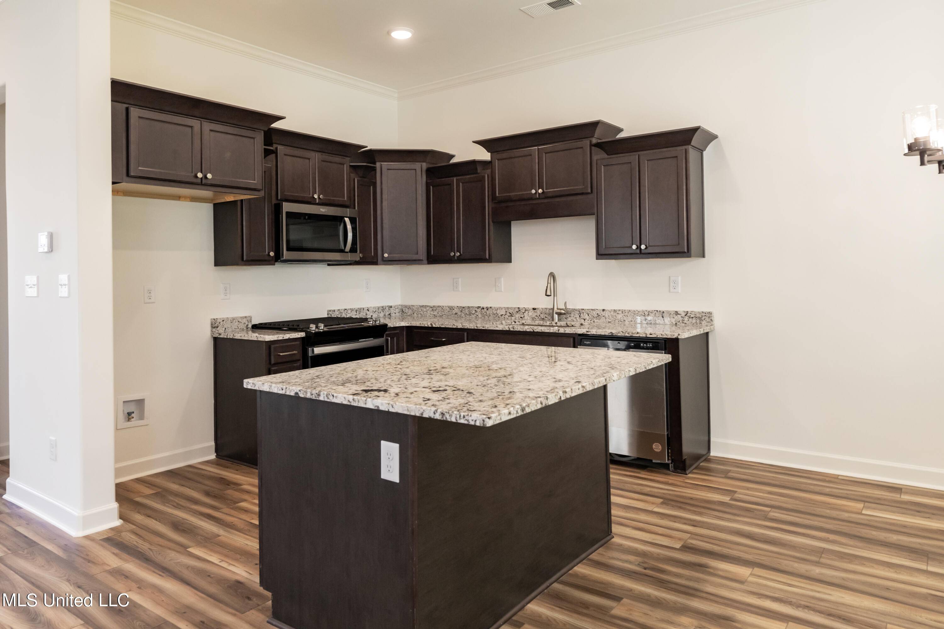 Nesbit, MS 38651,3461 Hatton Drive
