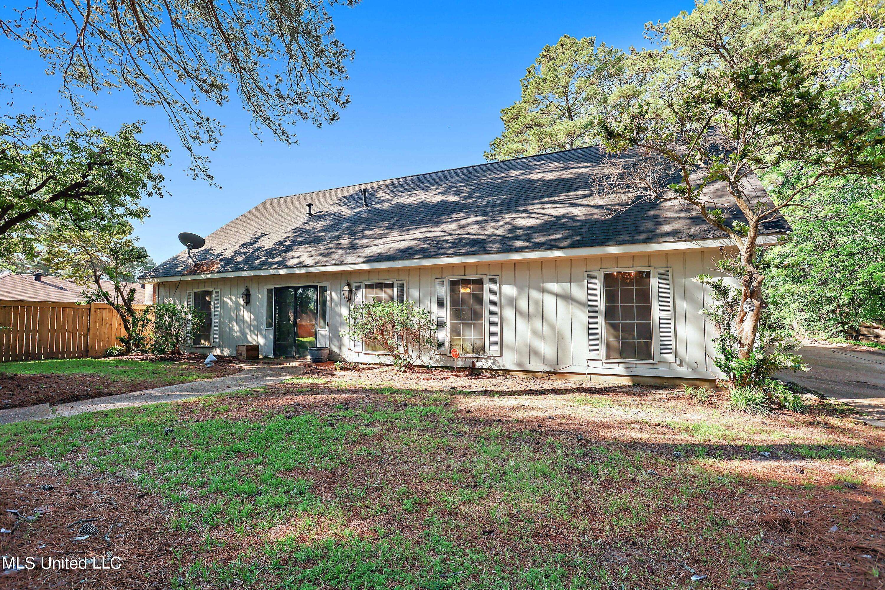 Jackson, MS 39212,3431 Dundee Ln Lane