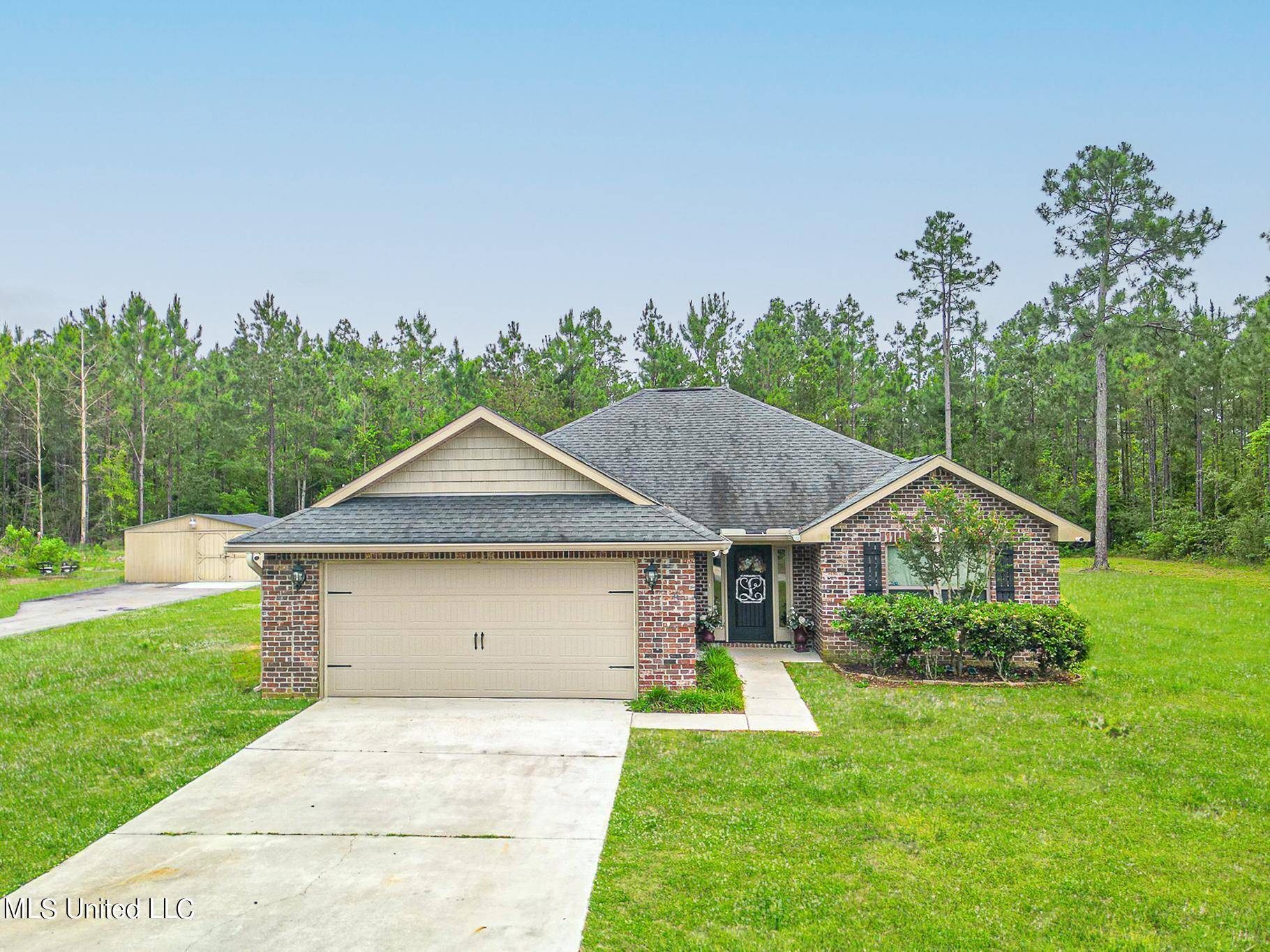 Perkinston, MS 39573,6 Pebble Brook Court