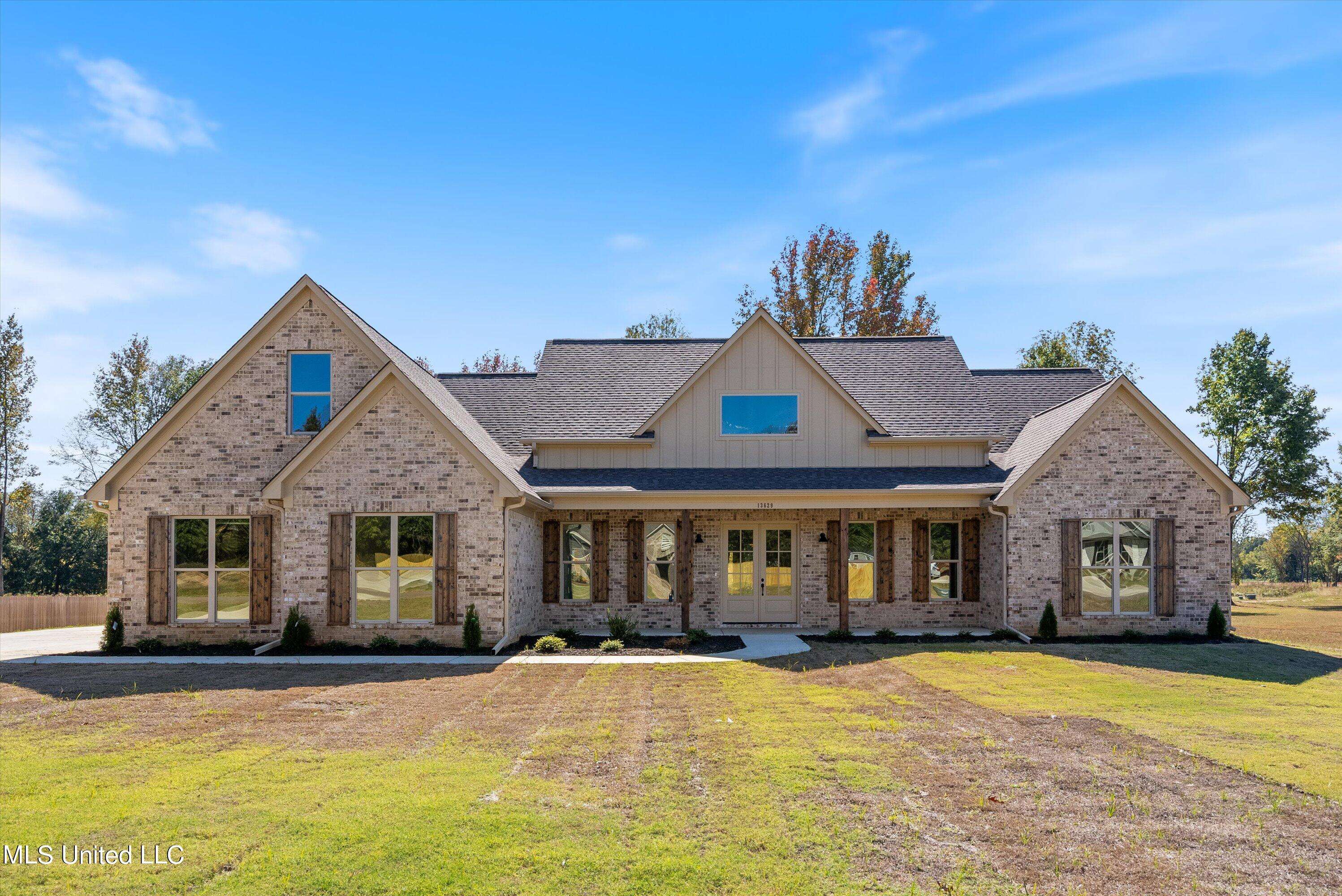 Byhalia, MS 38611,13629 Pebble Ridge Drive