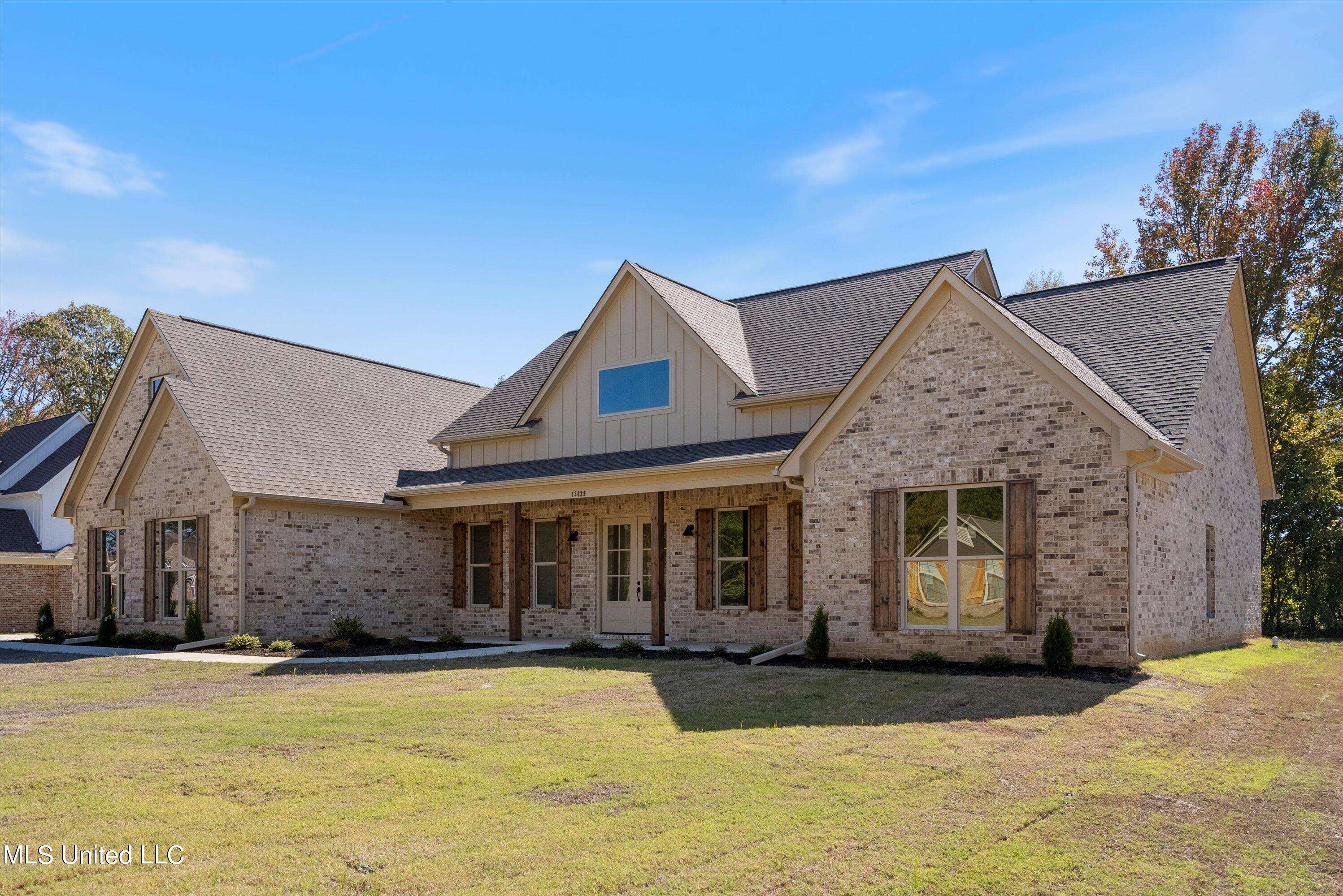 Byhalia, MS 38611,13629 Pebble Ridge Drive