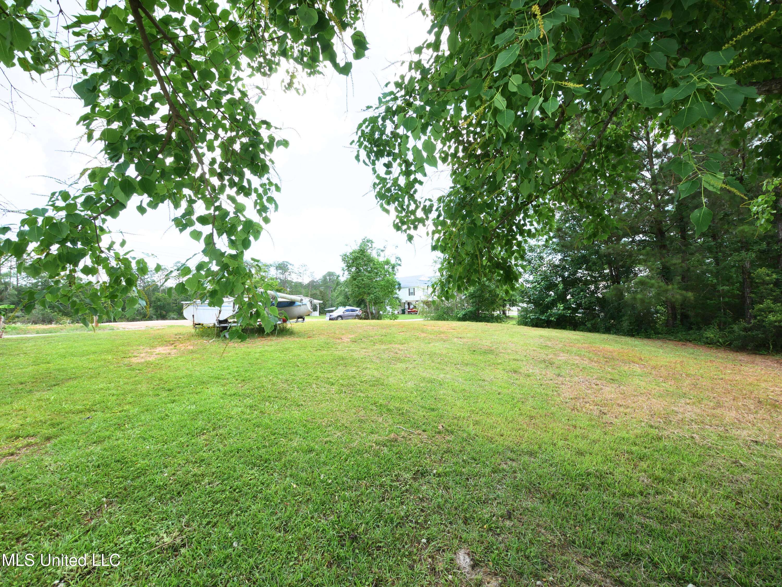 Kiln, MS 39556,15067 Chickasaw Road