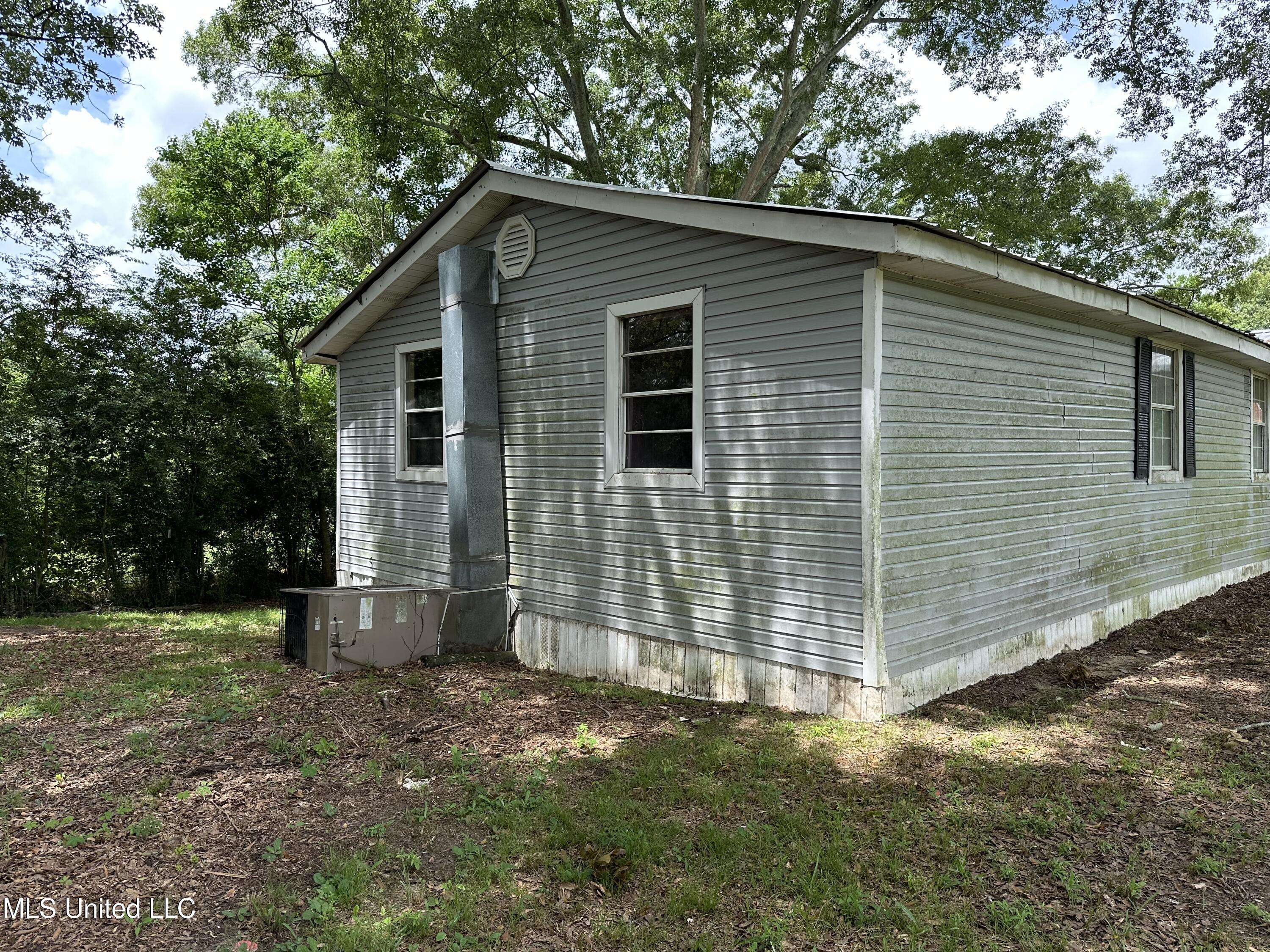 Magee, MS 39111,1273 Dry Creek Road