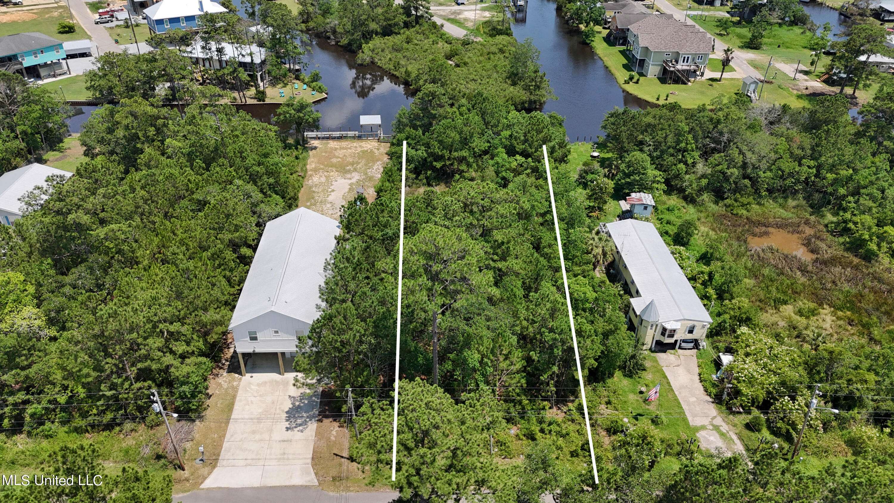 Bay Saint Louis, MS 39520,10036 E Bayou View Drive