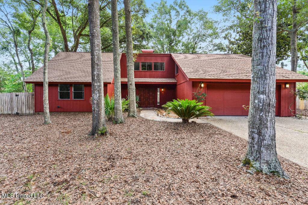 Ocean Springs, MS 39564,110 Simon Boulevard