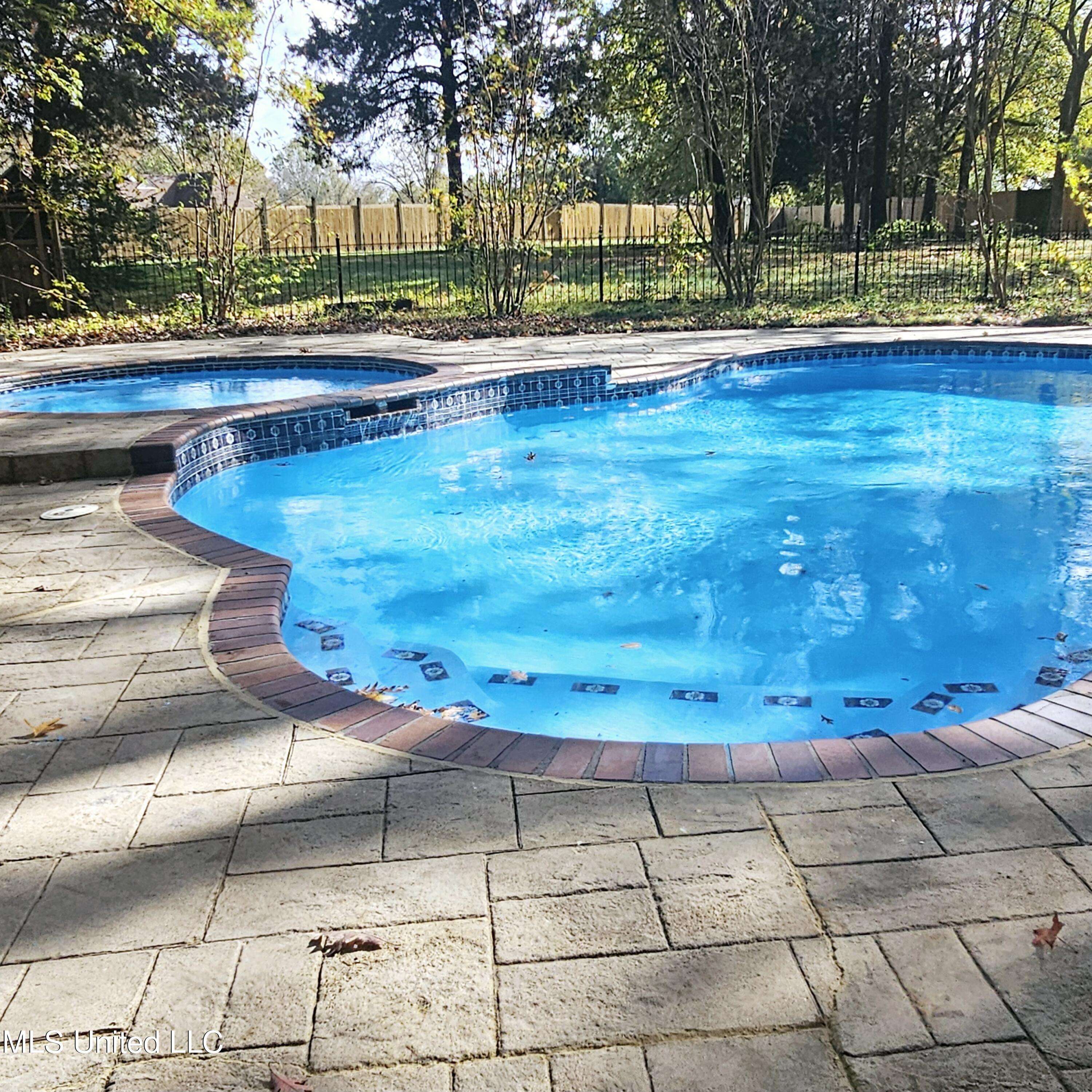 Southaven, MS 38672,7170 Country Oak Drive