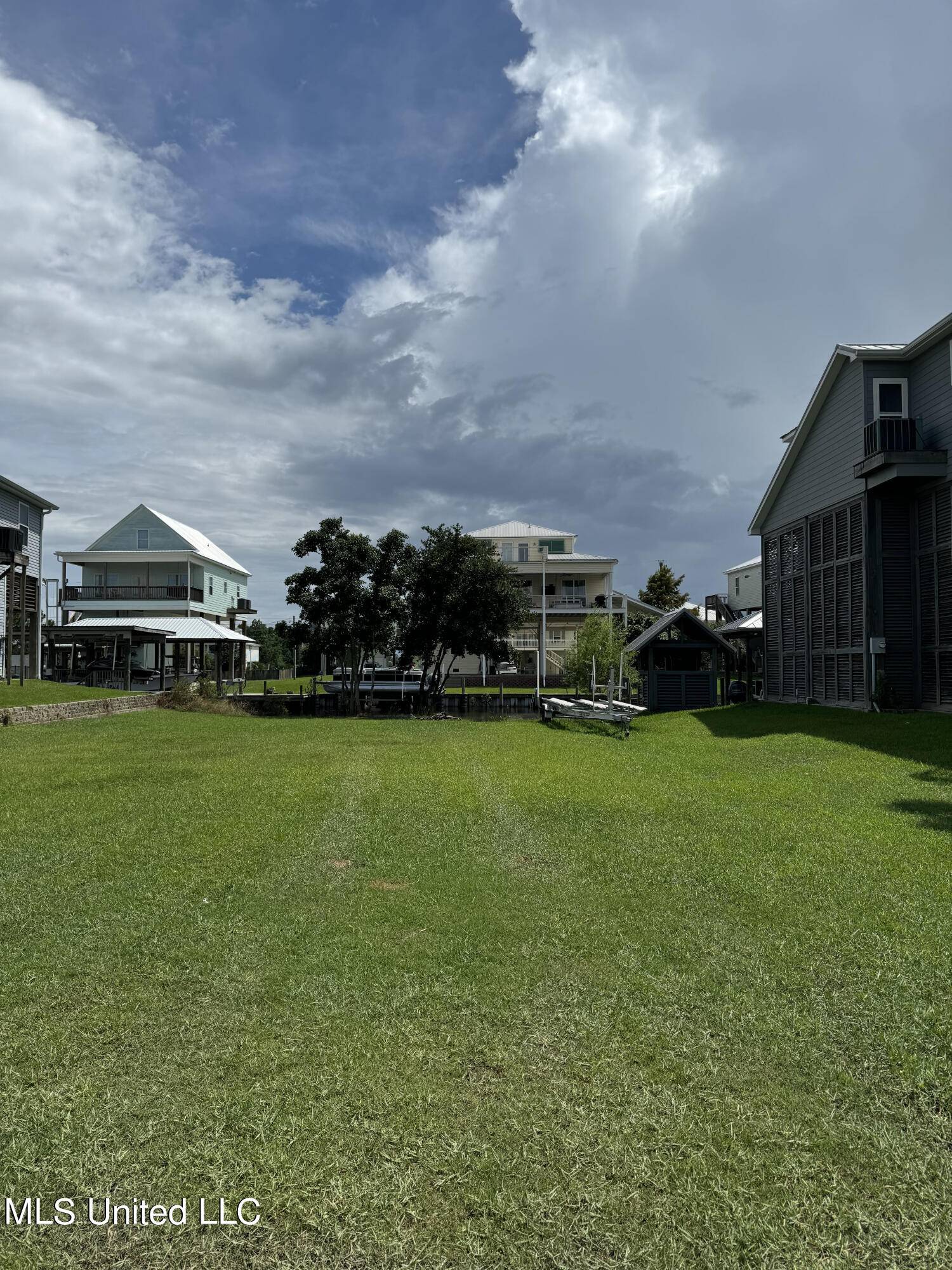 Bay Saint Louis, MS 39520,12 Elaine Drive