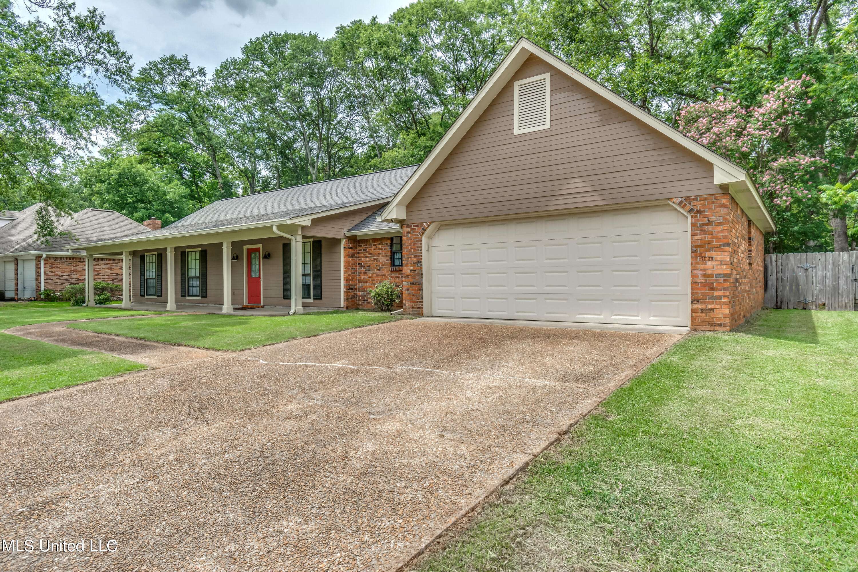 Madison, MS 39110,127 Sumac Drive