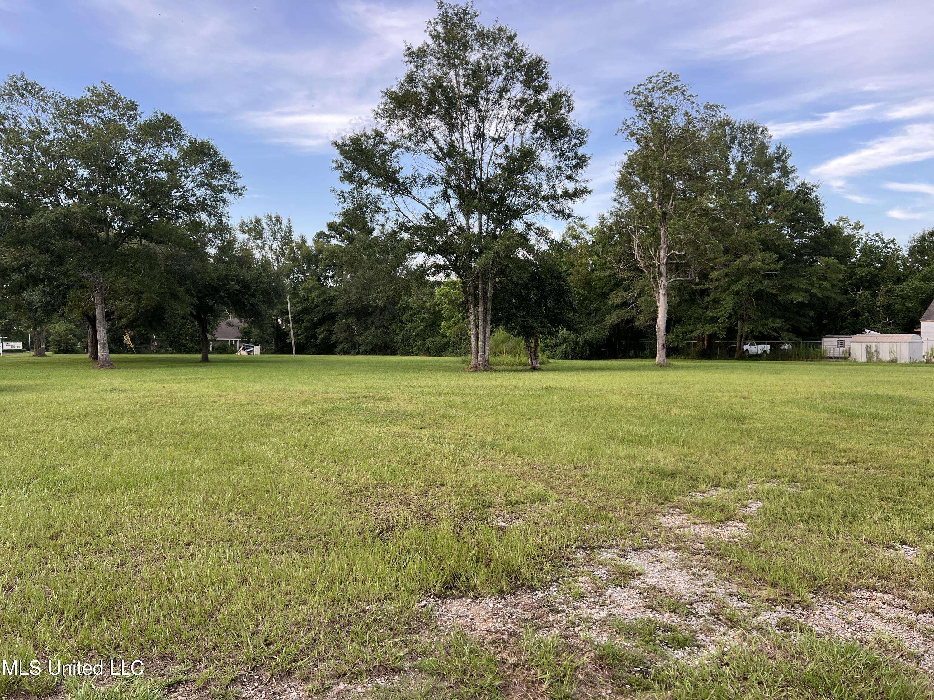 Vancleave, MS 39565,13600 Highway 57