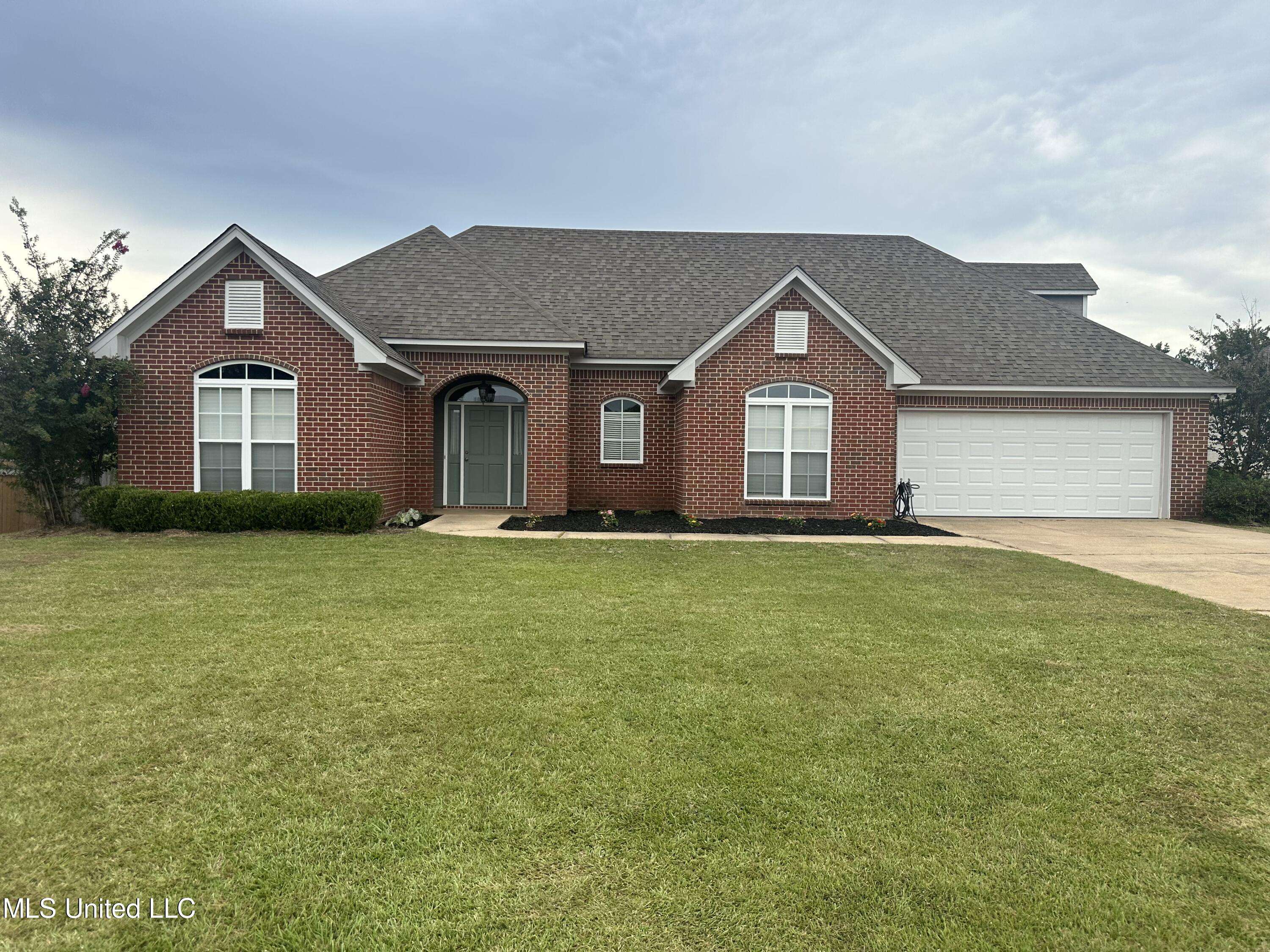 Florence, MS 39073,215 Copper Ridge Way