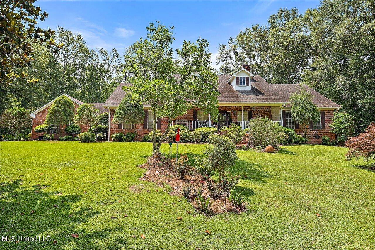 Raymond, MS 39154,1600 Pine Hill Dr Drive