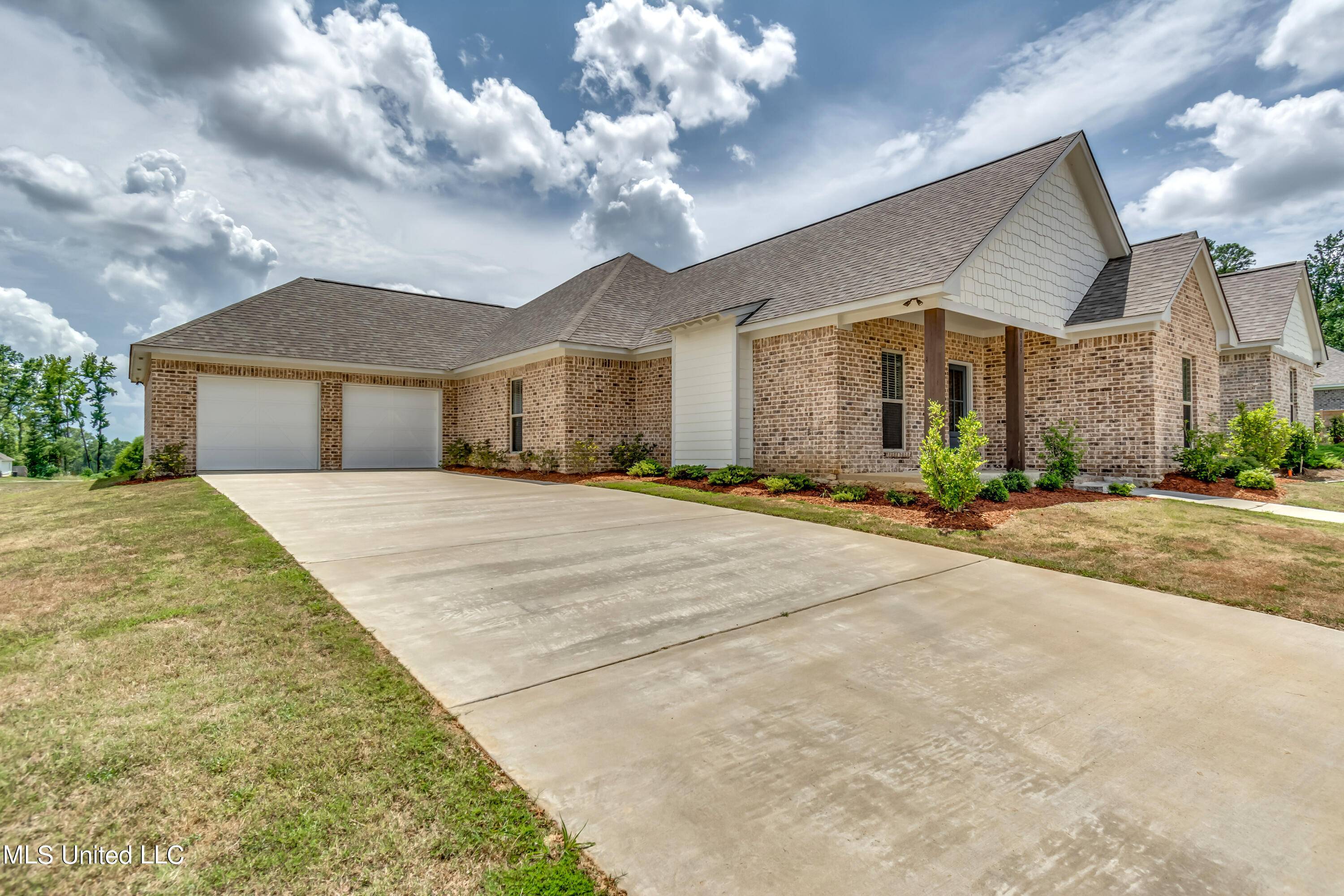 Brandon, MS 39042,825 Long Leaf Circle