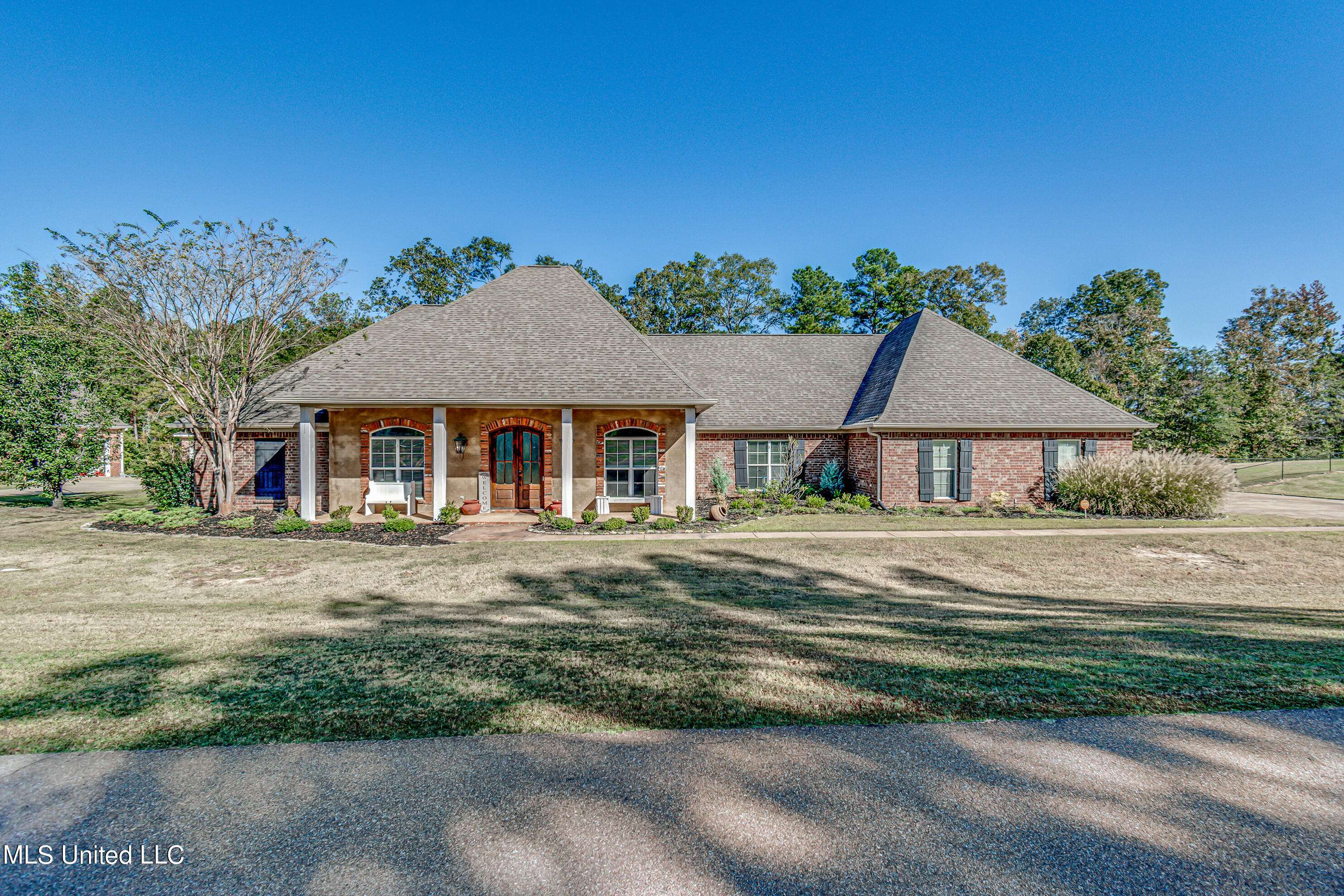 Pearl, MS 39208,1006 Longwood Place