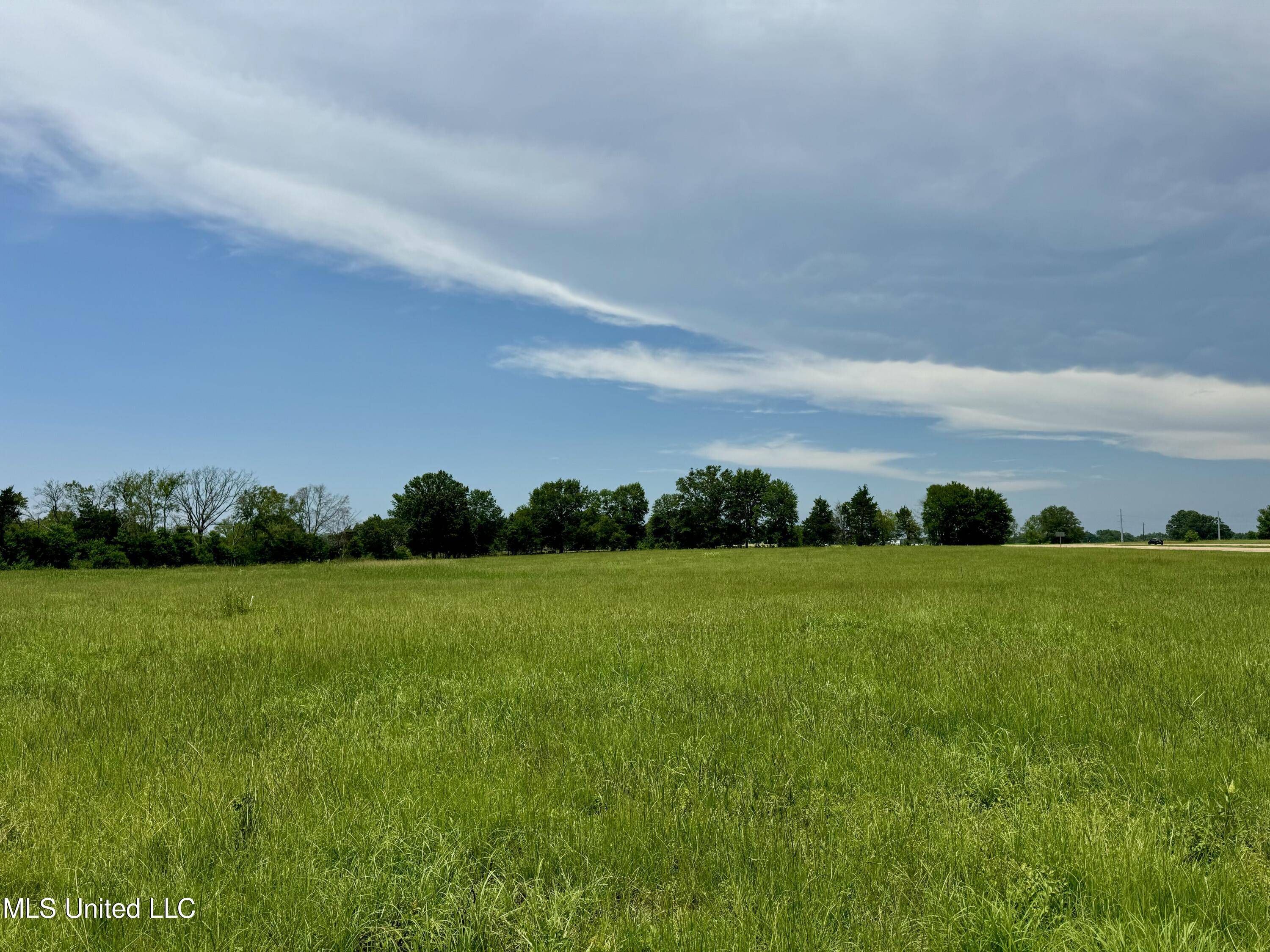 Flora, MS 39071,1 Hwy 49