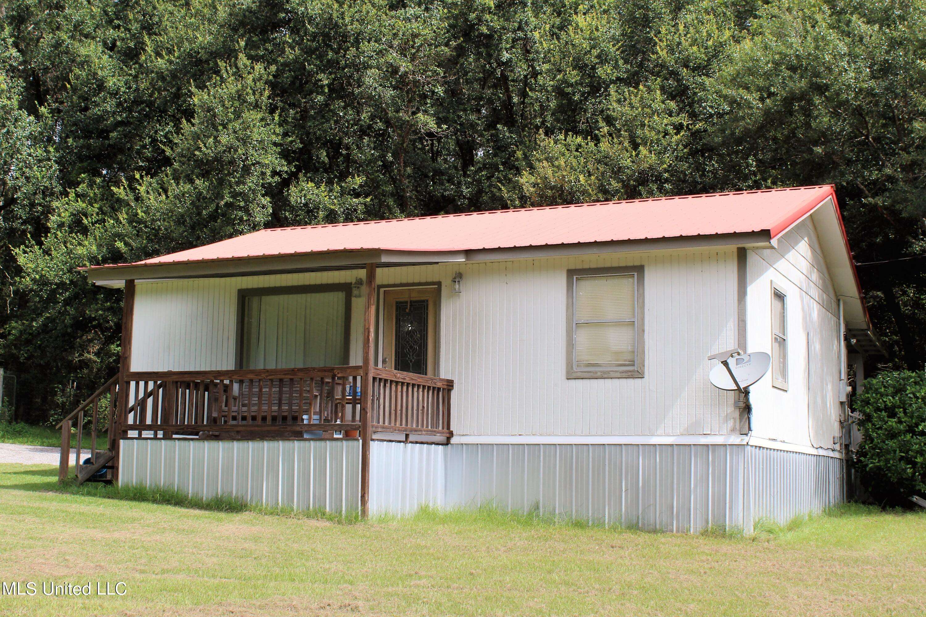 Lucedale, MS 39452,144 E V Lowery Road
