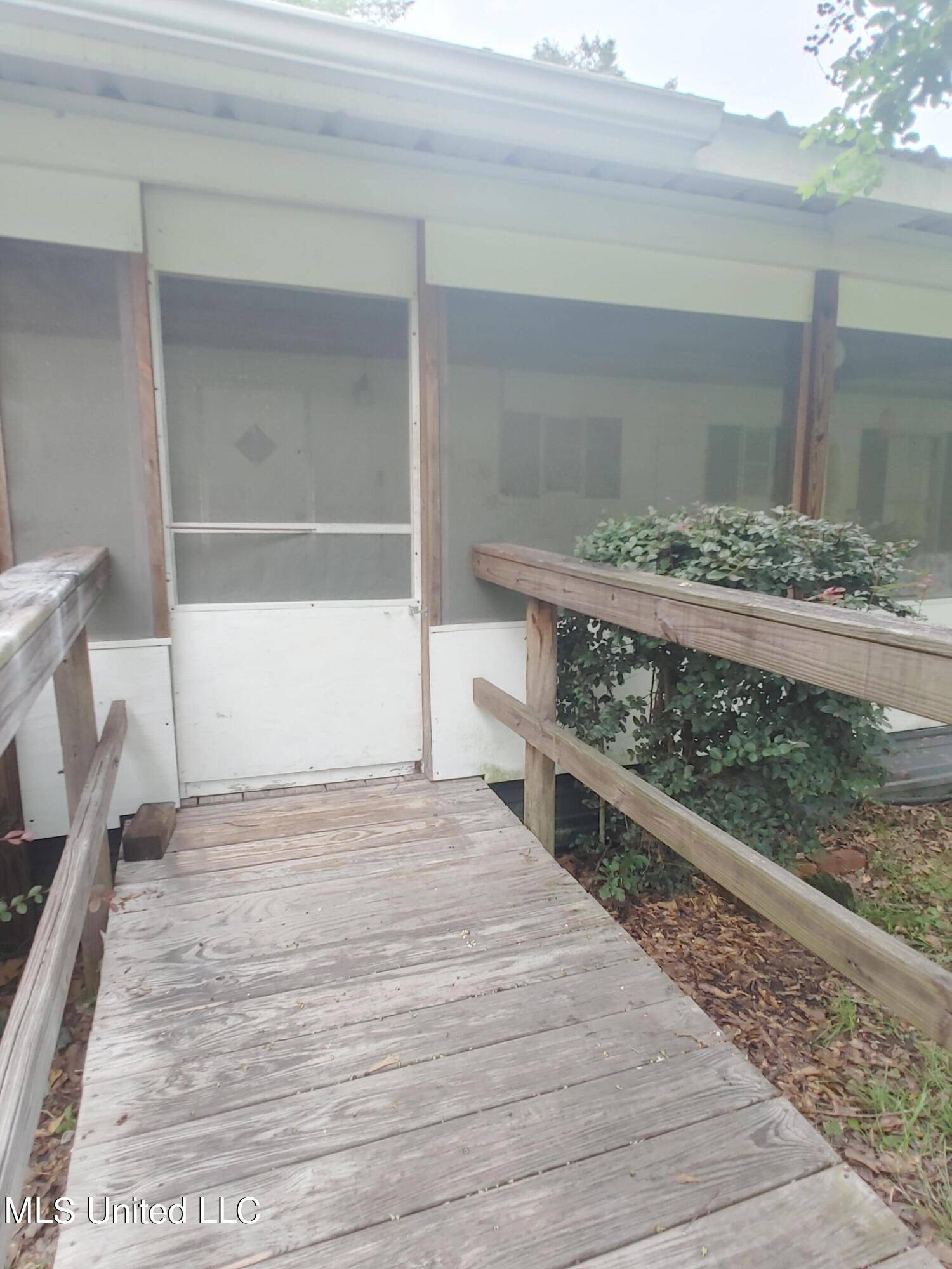 Carriere, MS 39426,346 Lakeside Drive