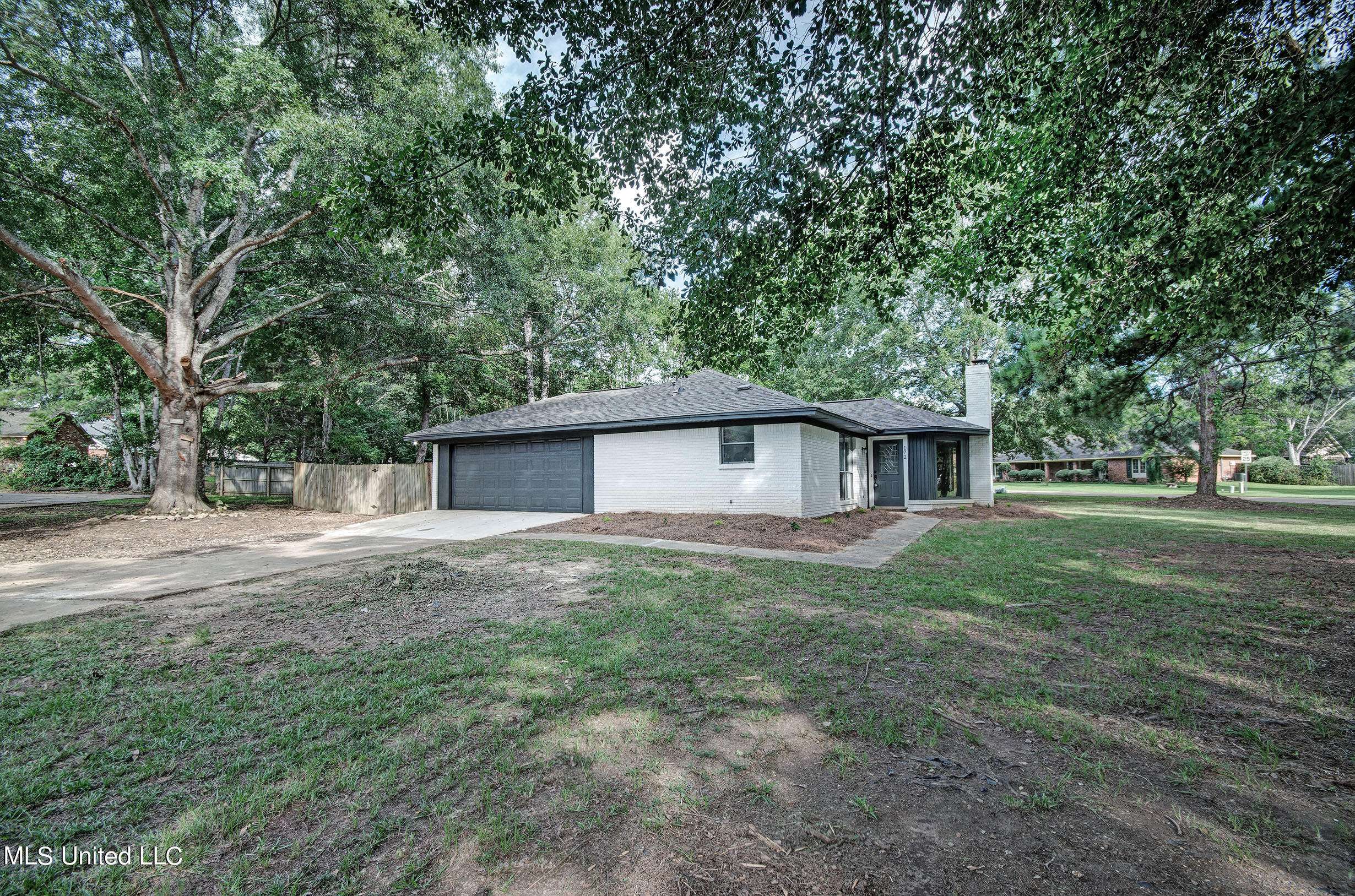 Madison, MS 39110,172 Stonegate Drive