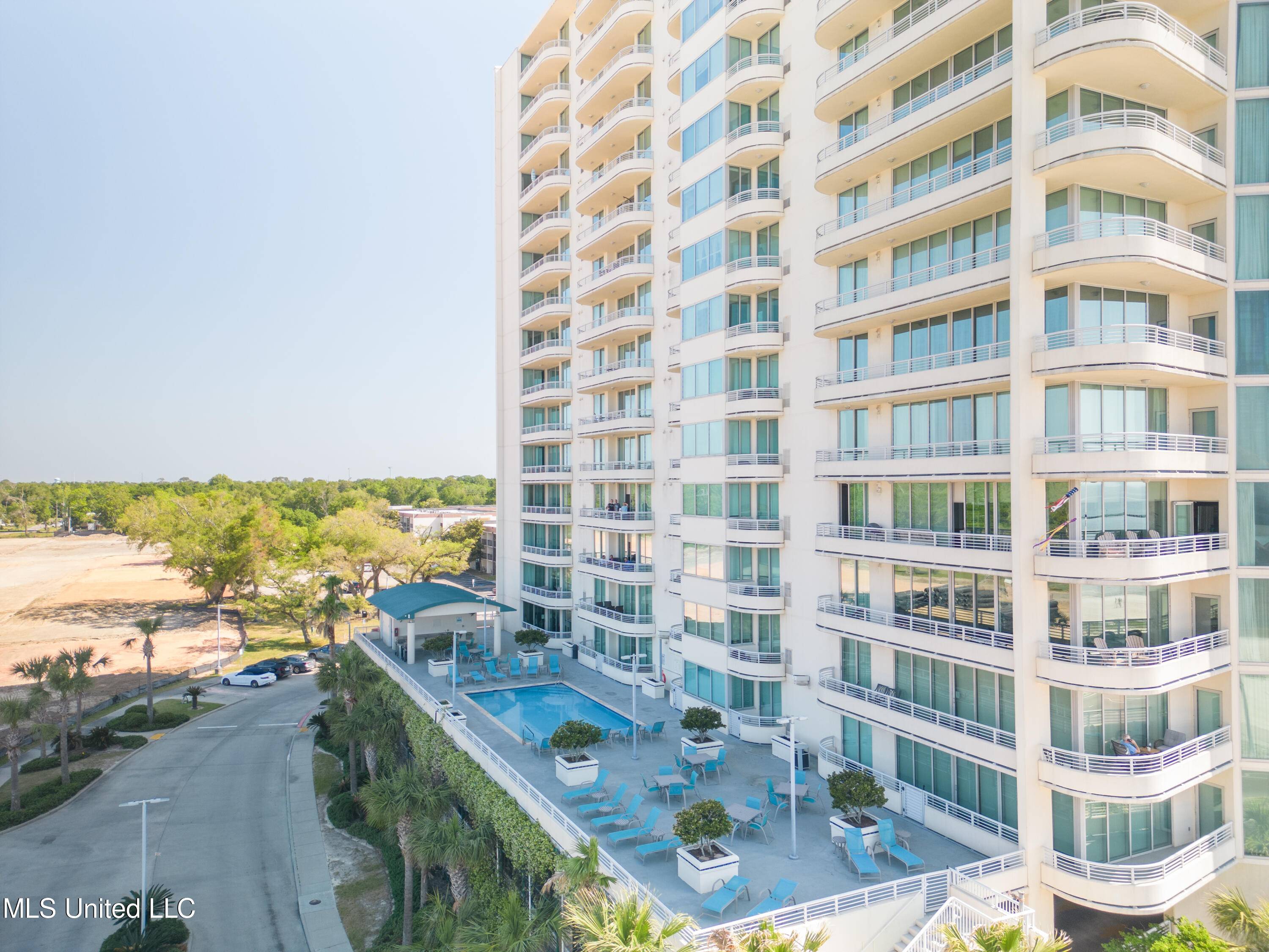 Biloxi, MS 39531,2060 Beach Boulevard #701