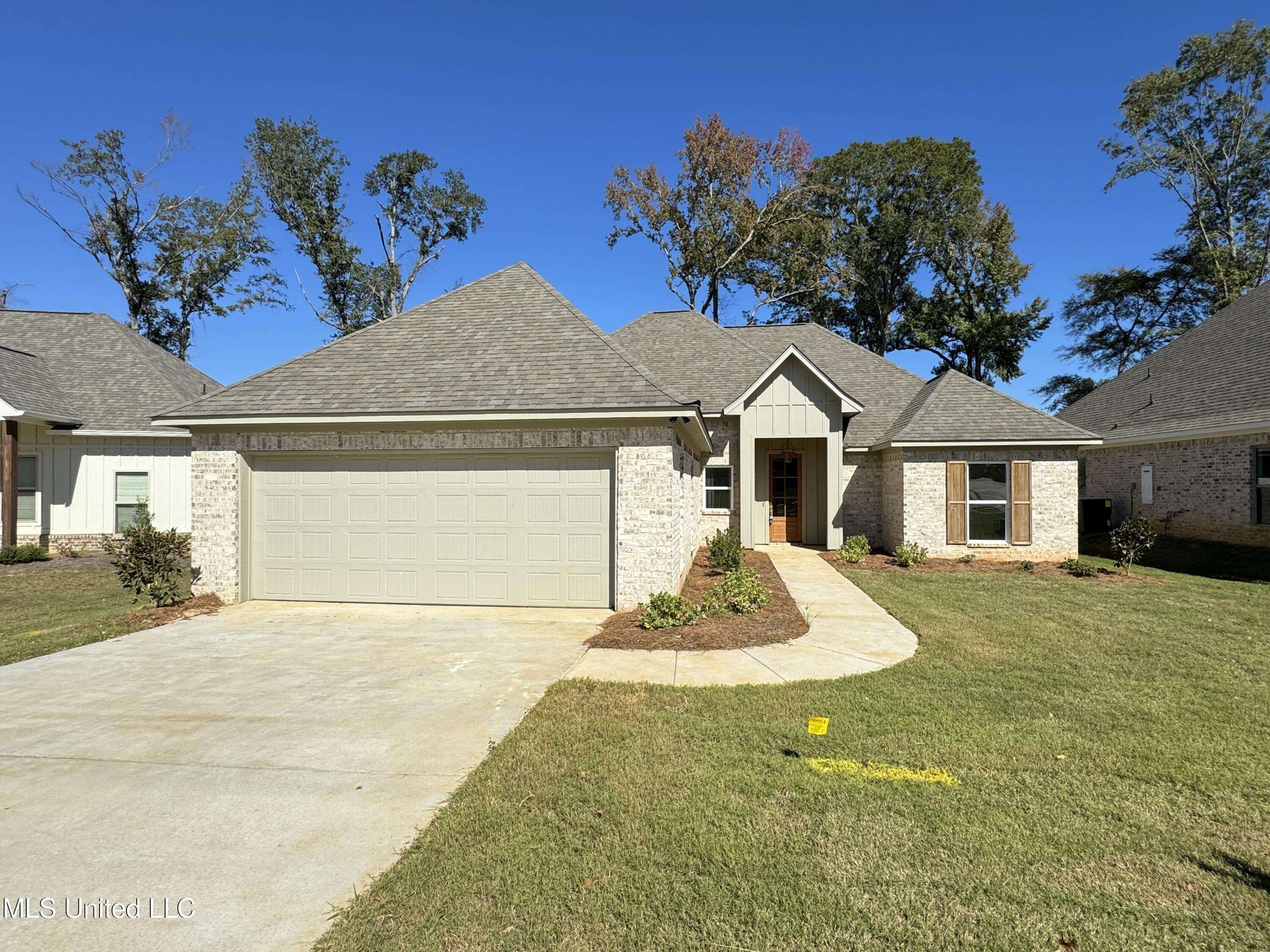 Canton, MS 39046,206 Birch Lane