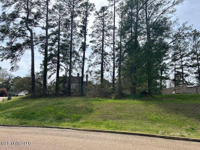 Jackson, MS 39211,Eastparke Cove