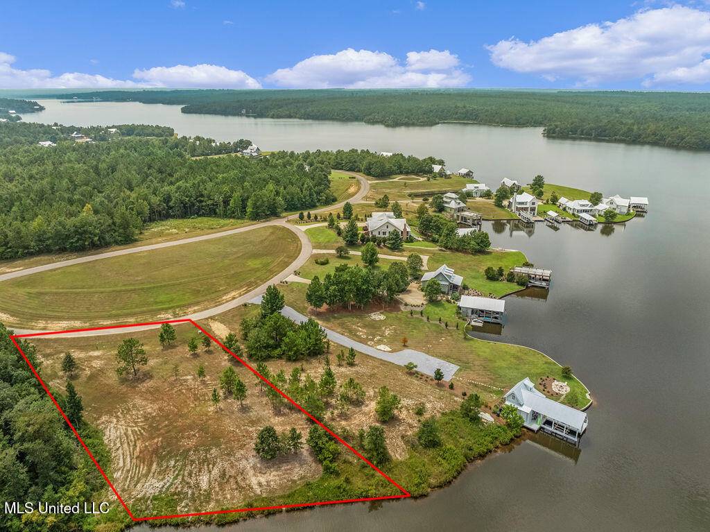 Lumberton, MS 39455,0 The Moorings