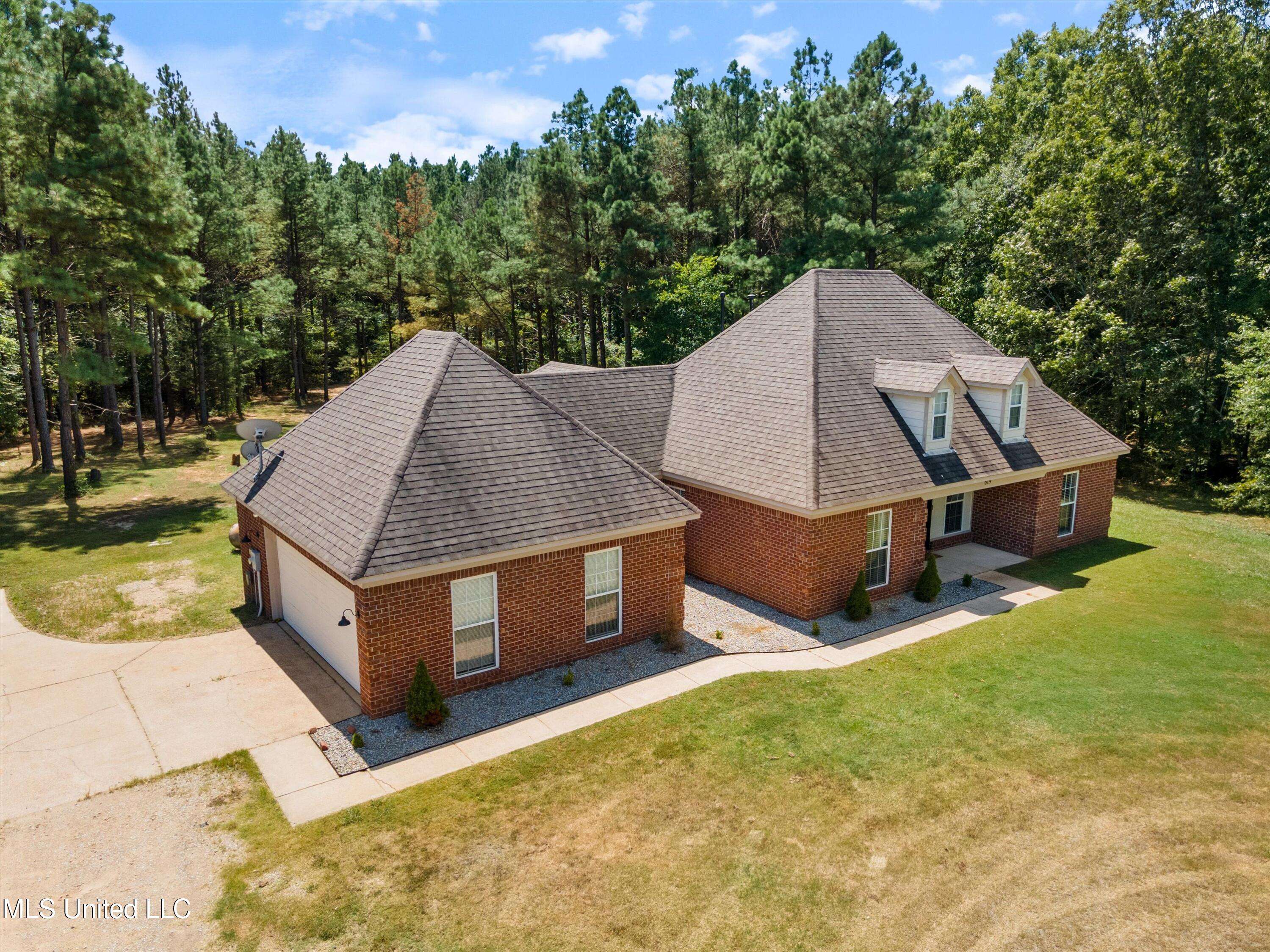 Byhalia, MS 38611,619 Watson Road