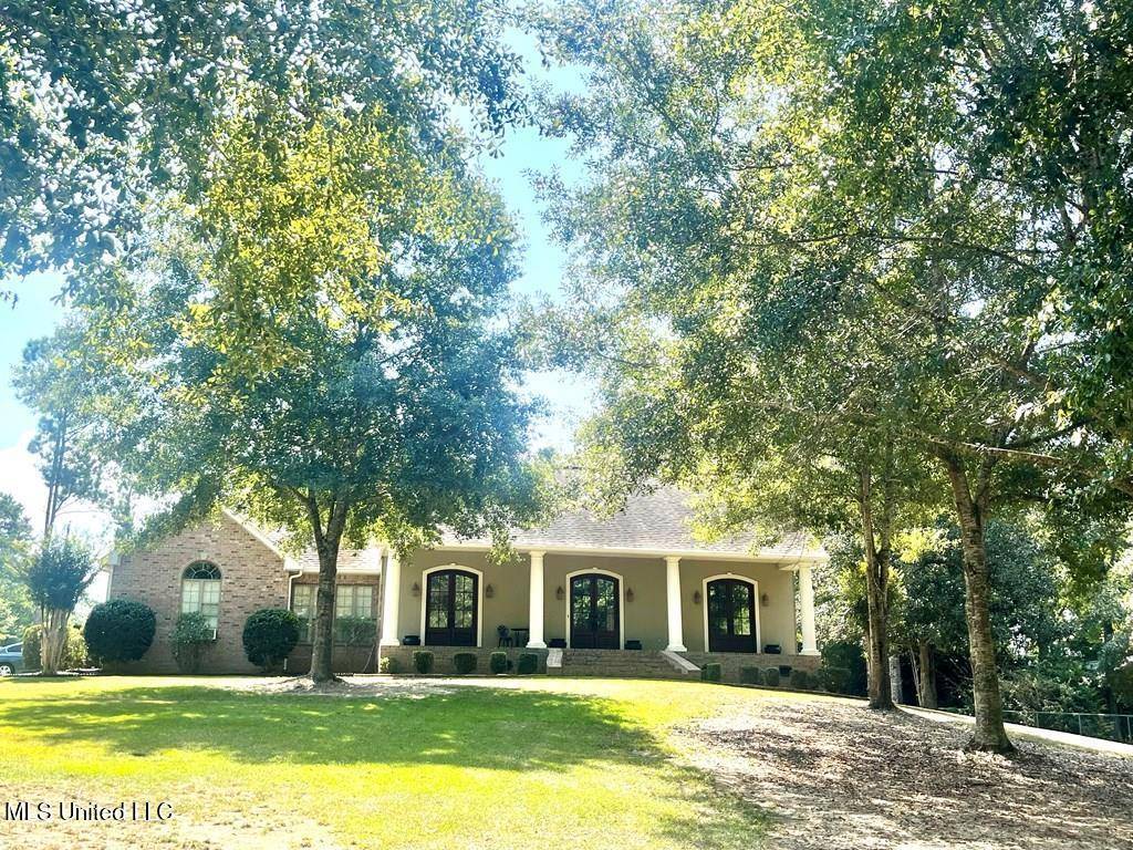 Carriere, MS 39426,102 Nutbush Drive