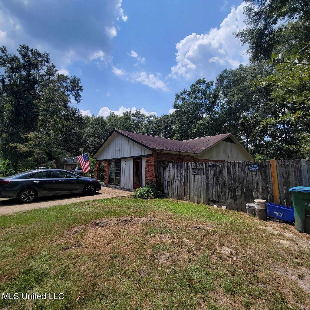 Gautier, MS 39553,8609 Pine Cone Drive