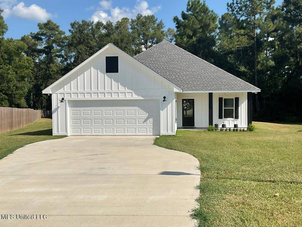 Carriere, MS 39426,113 Knoll Creek Drive