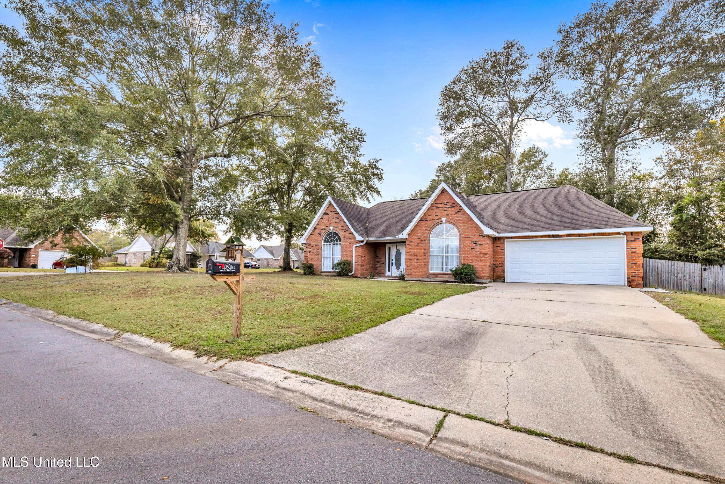 Vancleave, MS 39565,14350 Oak View Circle