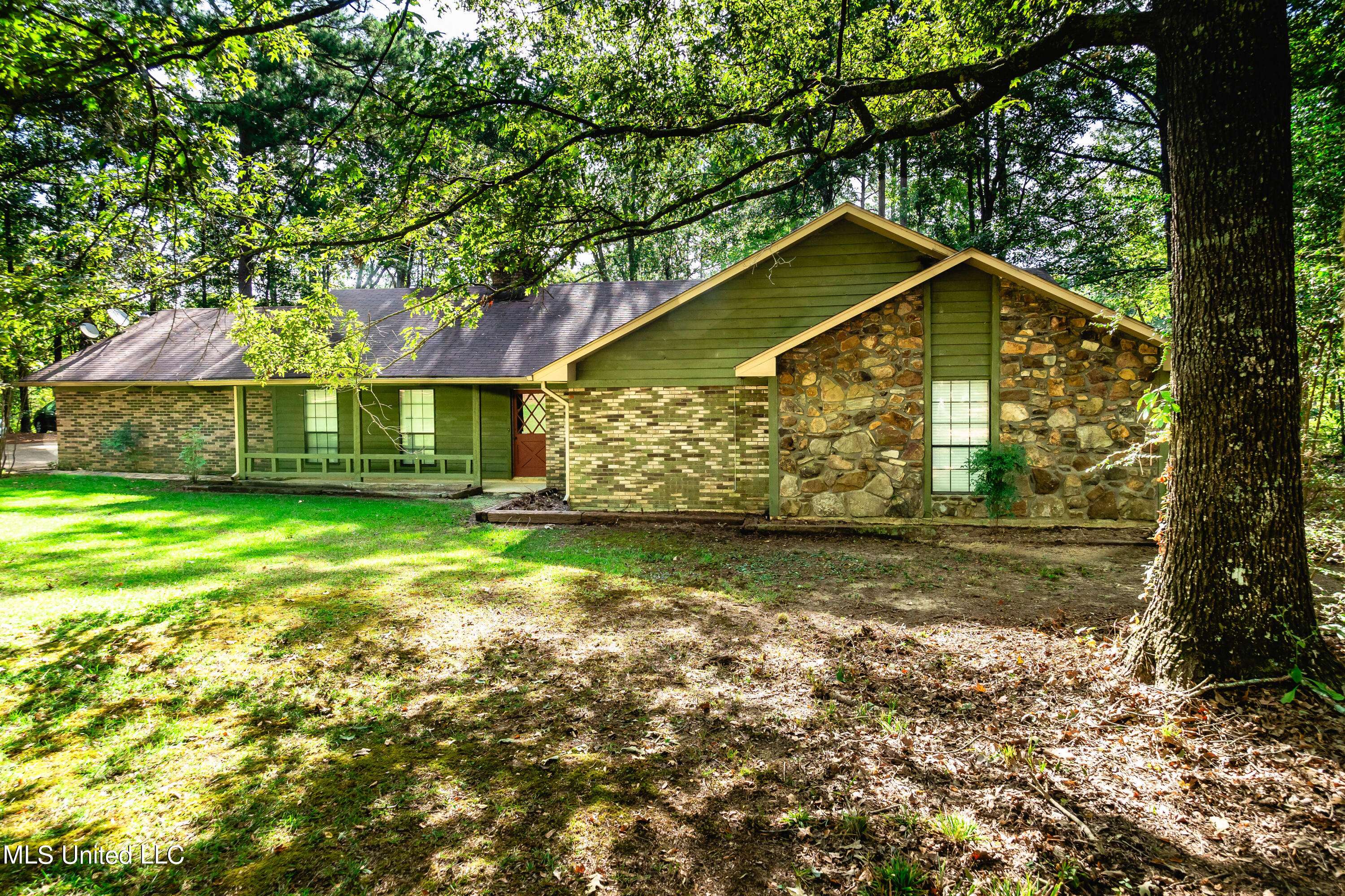 Terry, MS 39170,406 Springwood Circle