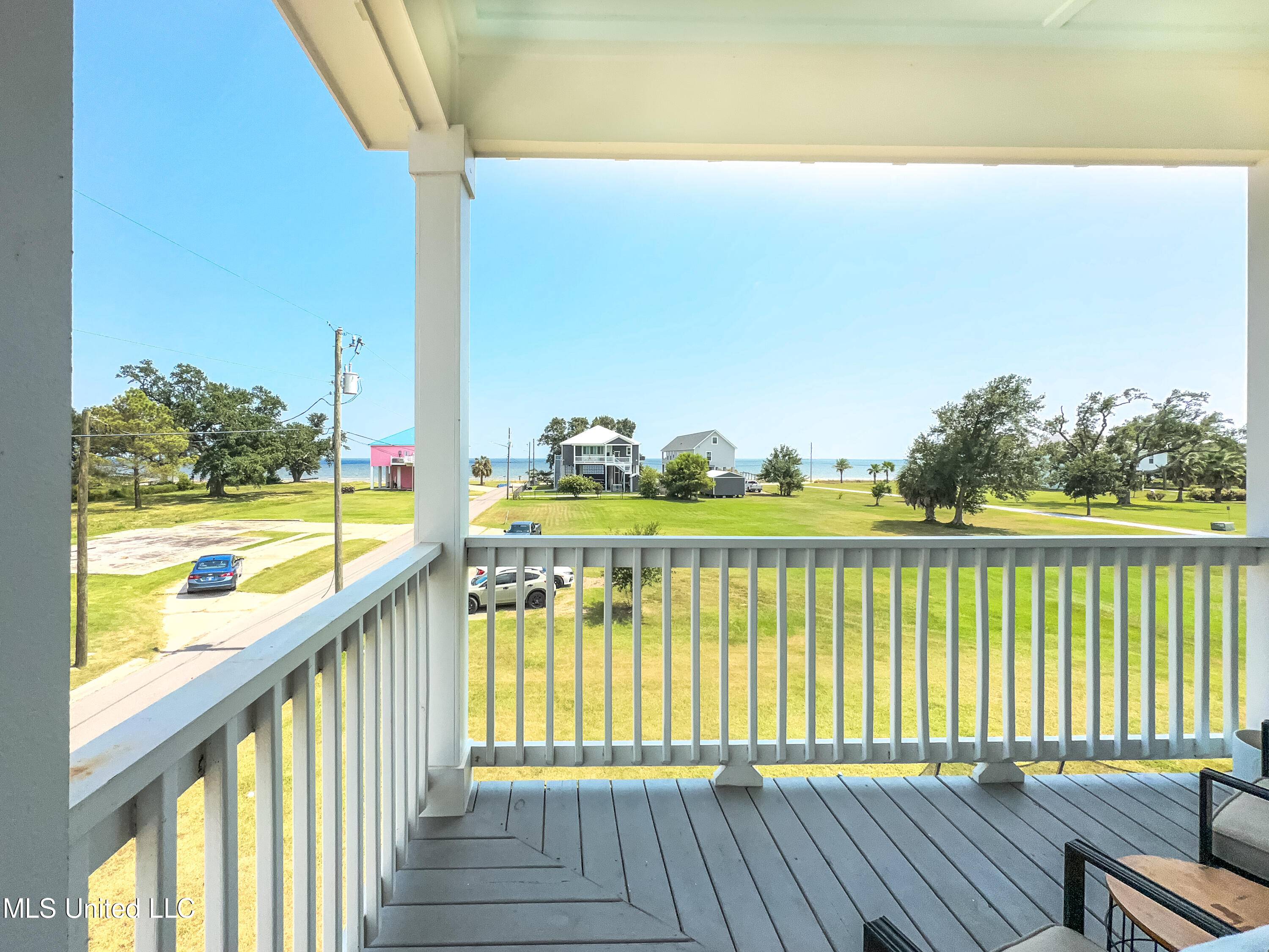 Waveland, MS 39576,119 Market Street