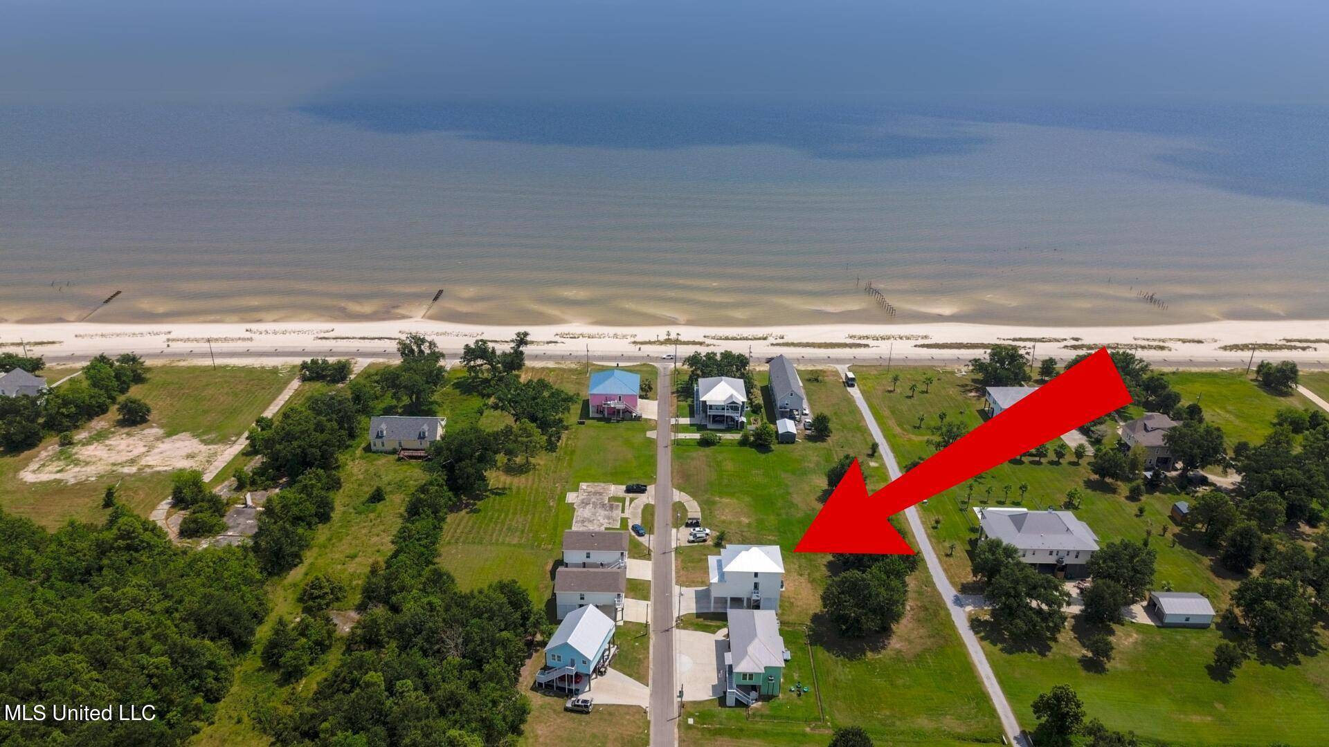 Waveland, MS 39576,119 Market Street