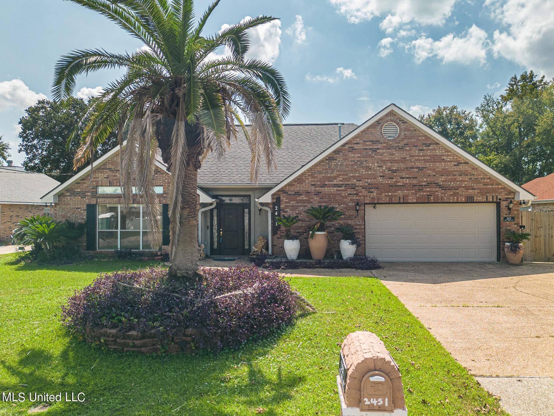 Biloxi, MS 39532,2451 W Shore Drive