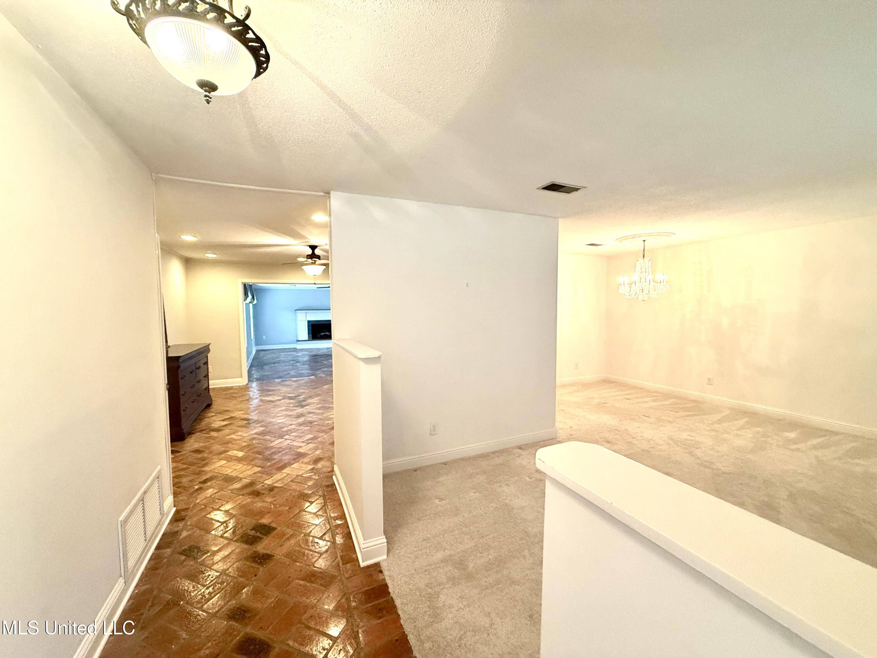 Gautier, MS 39553,2129 Sandalwood Place