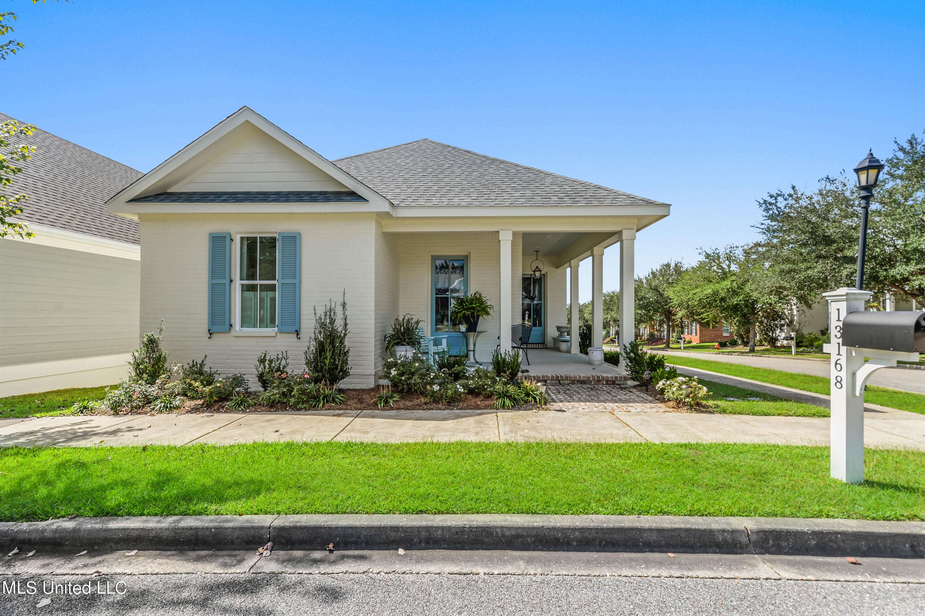 Biloxi, MS 39532,13168 Carrolton Street