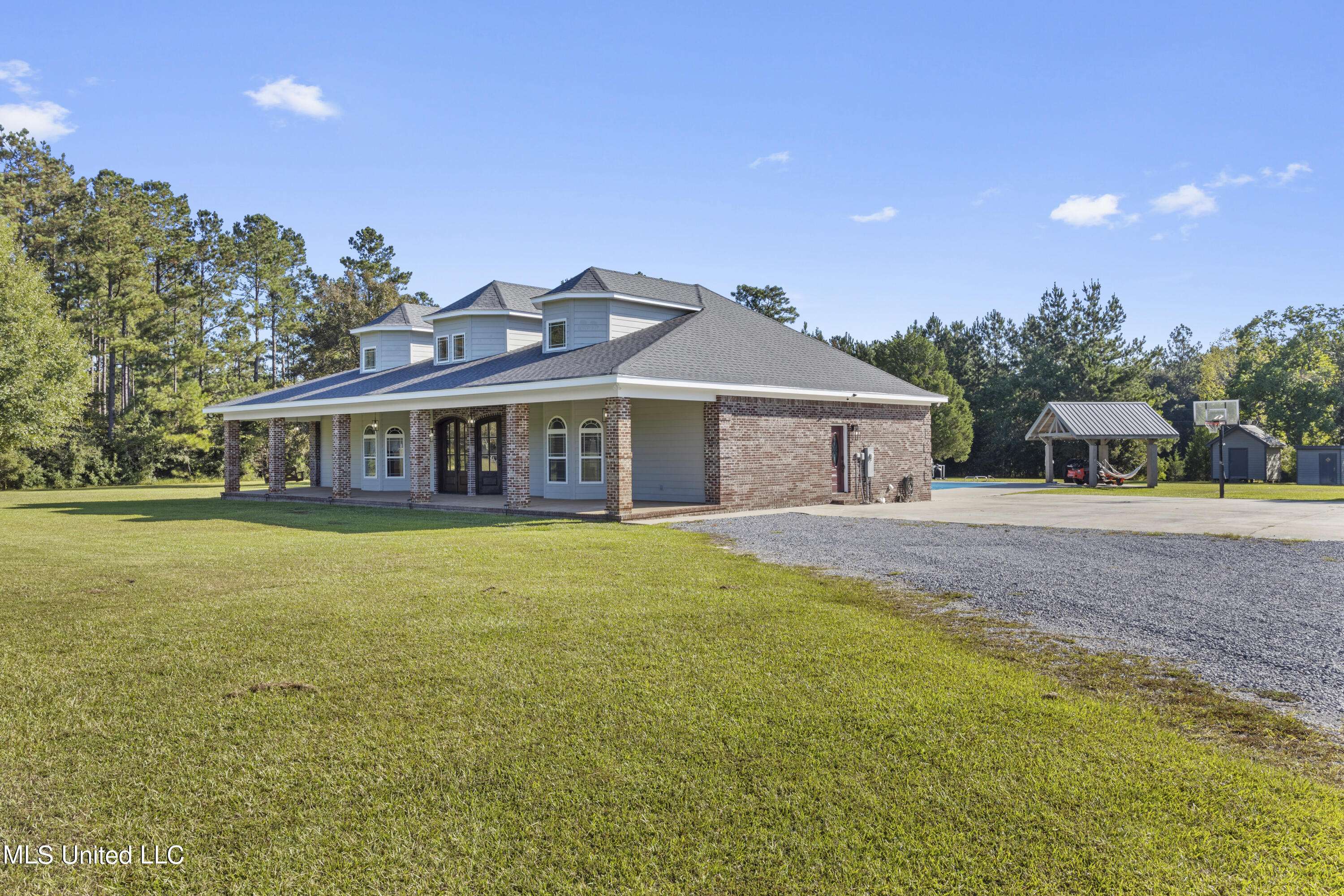 Vancleave, MS 39565,10186 Wire Road