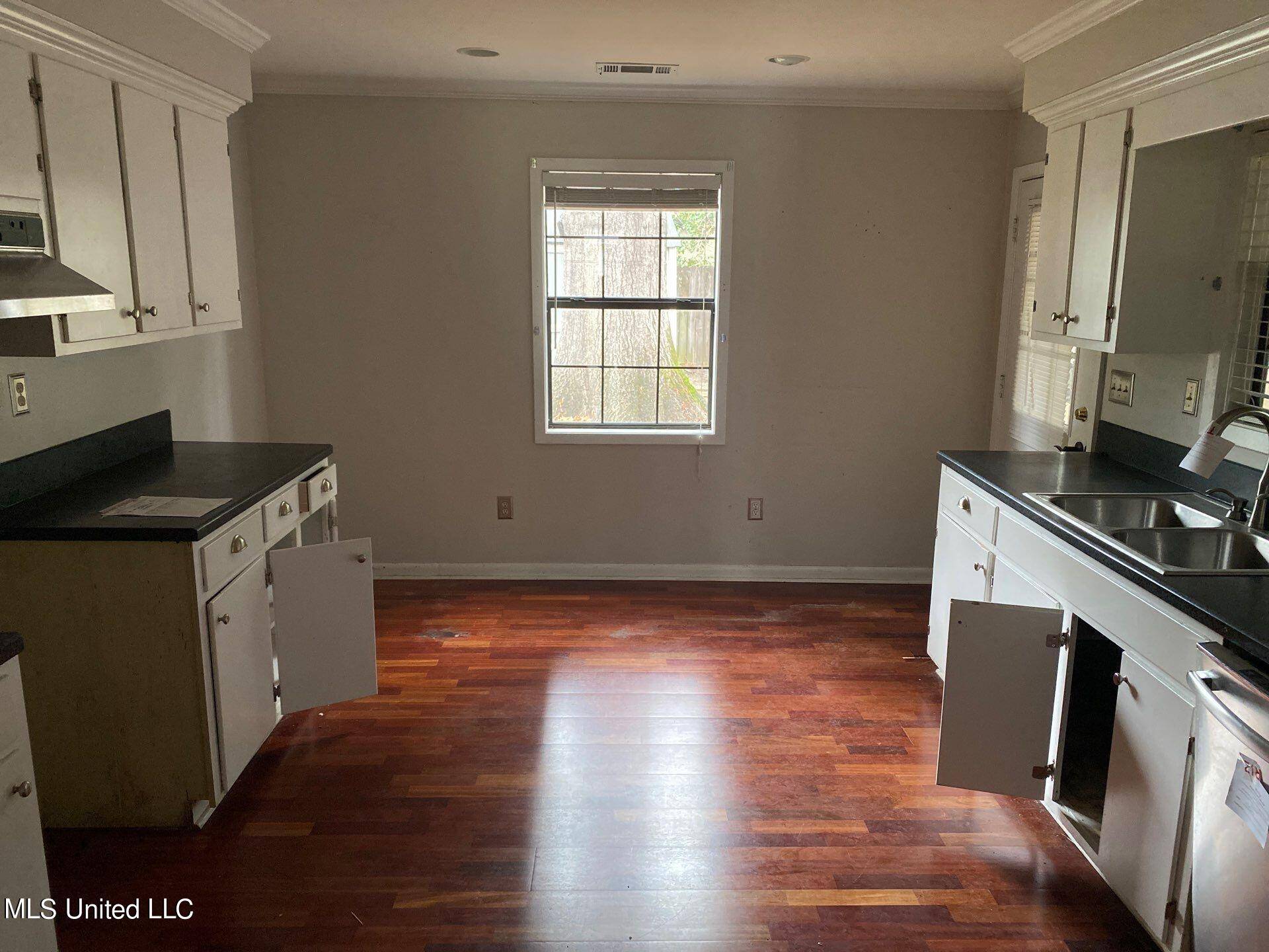 Greenwood, MS 38930,1007 Corrine Drive