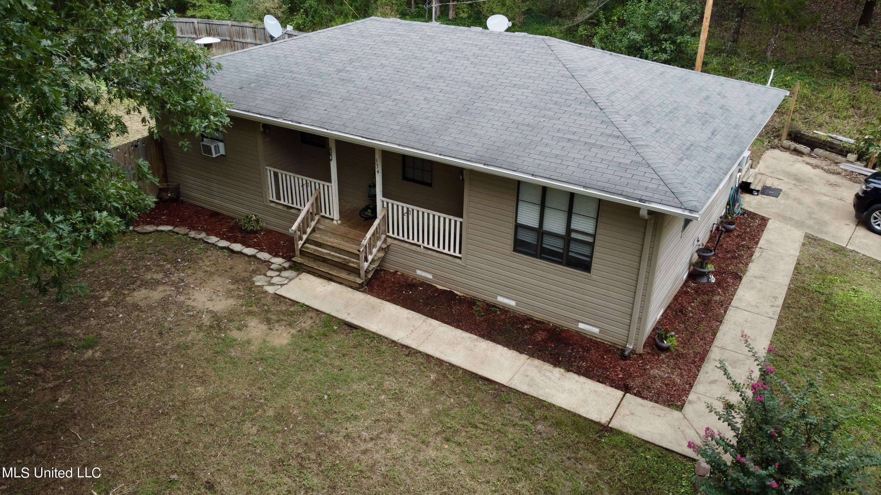 Byhalia, MS 38611,534 Shinault Road