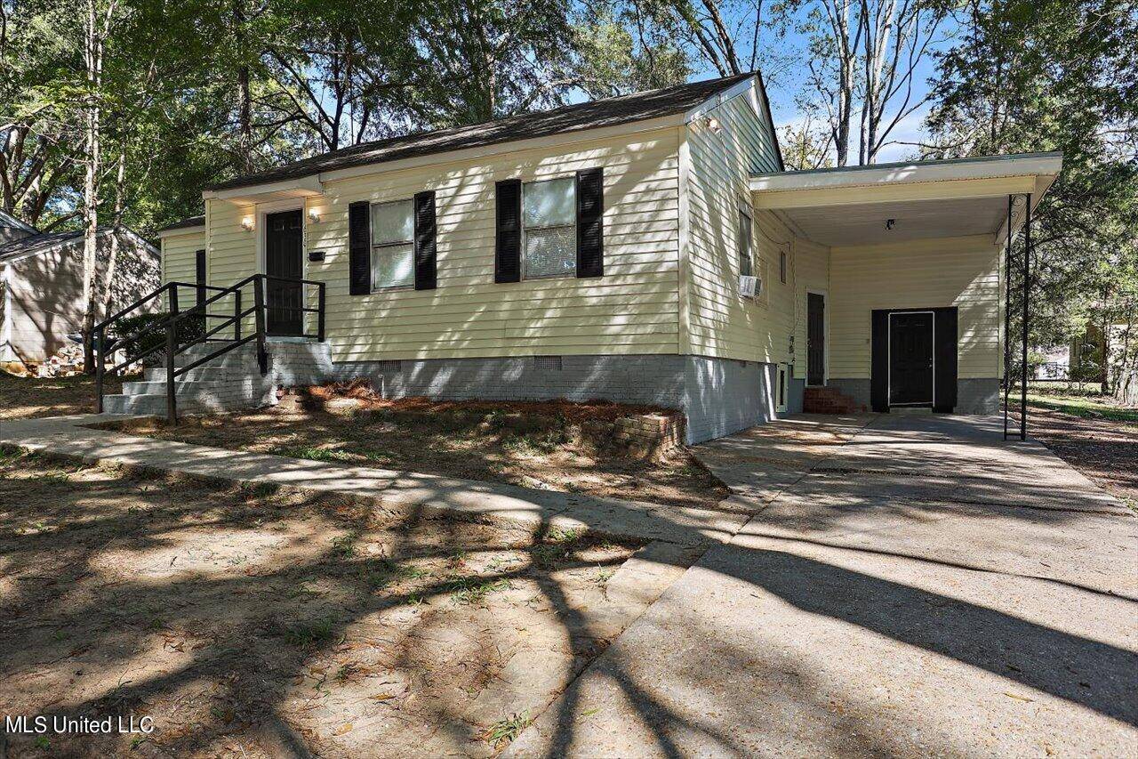 Jackson, MS 39206,630 Robinhood Road