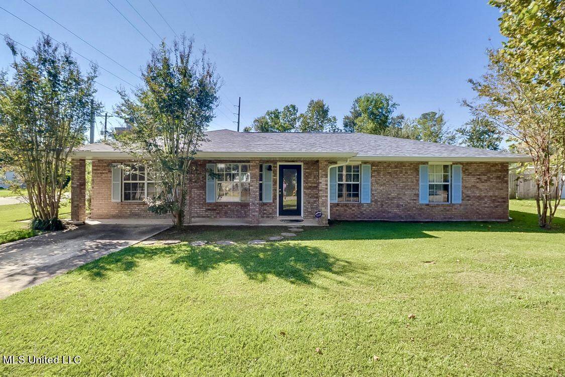 Bay Saint Louis, MS 39520,400 Seventh Street