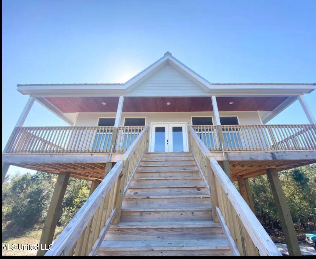 Bay Saint Louis, MS 39520,116 Cedar Ridge Avenue