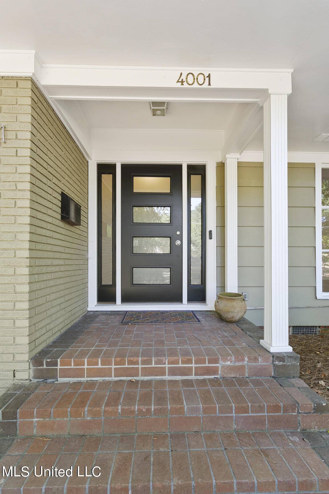 Jackson, MS 39206,4001 Cabell Lane