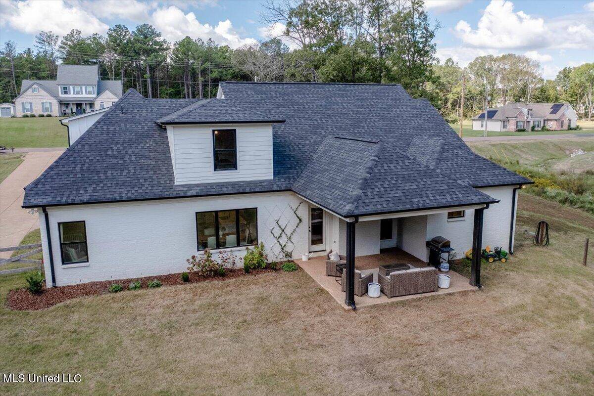 Byhalia, MS 38611,284 Fairview Trail