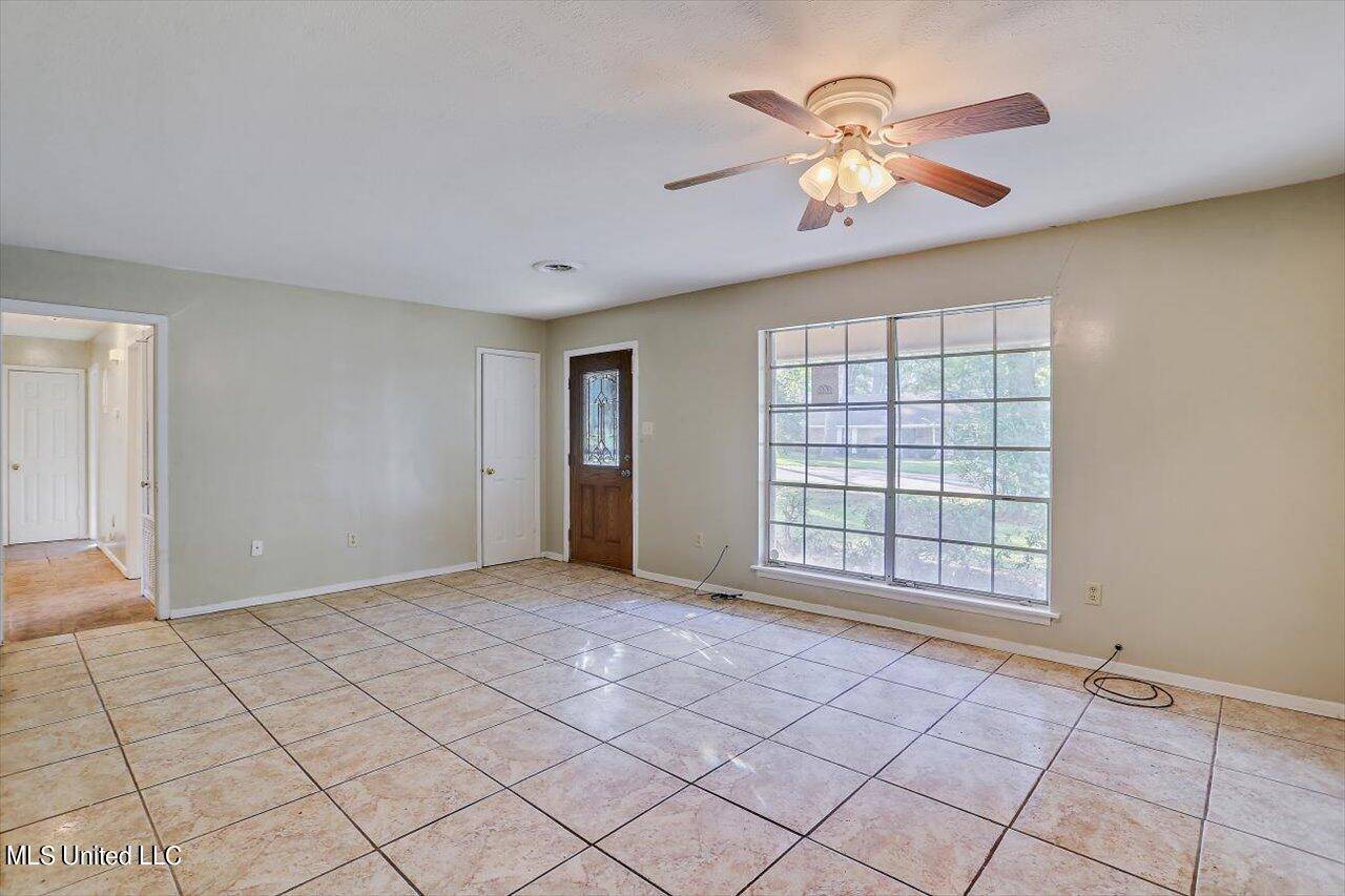Jackson, MS 39206,338 Lake Of Pines Drive