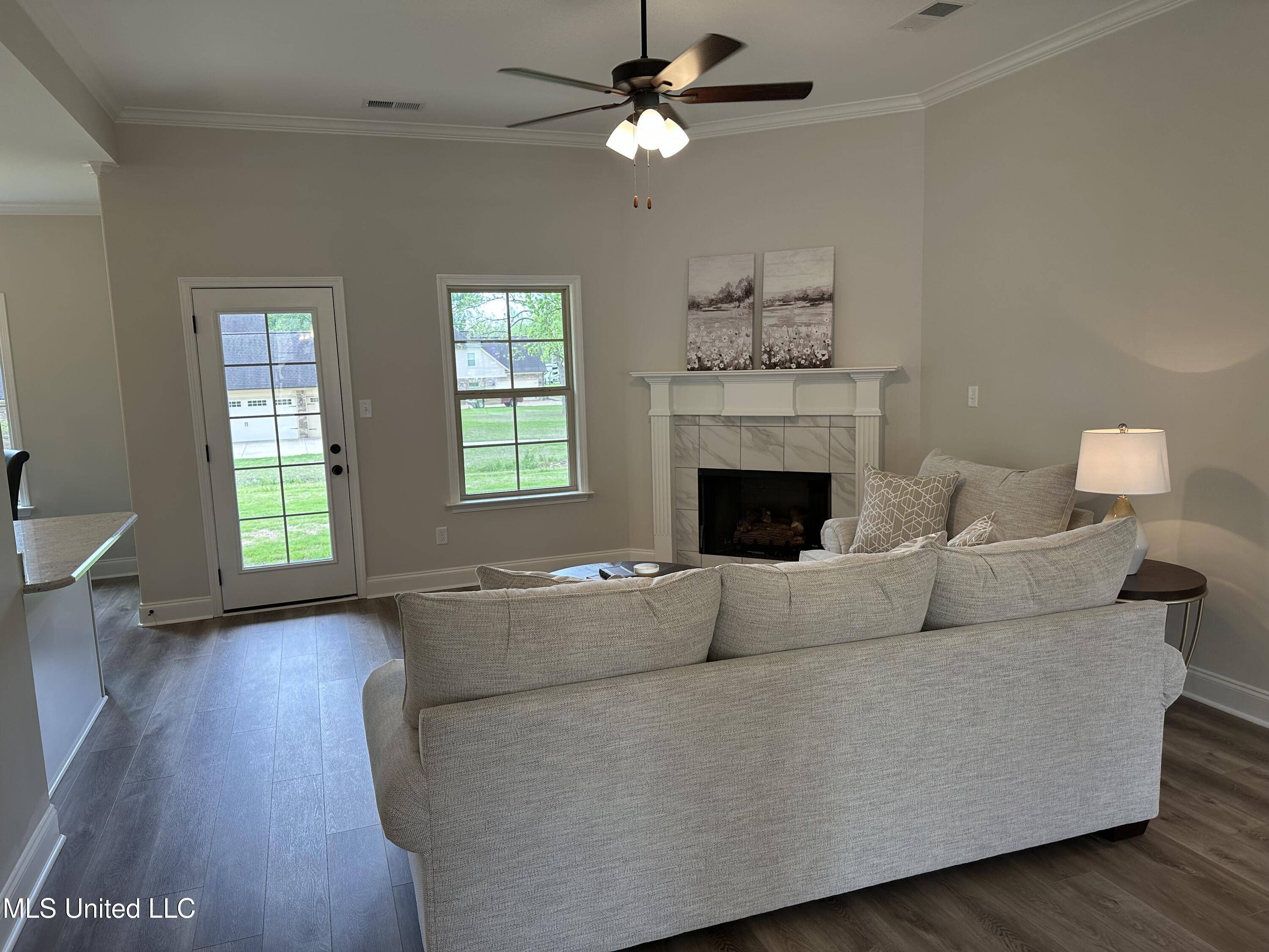 Hernando, MS 38632,1009 Collie Drive