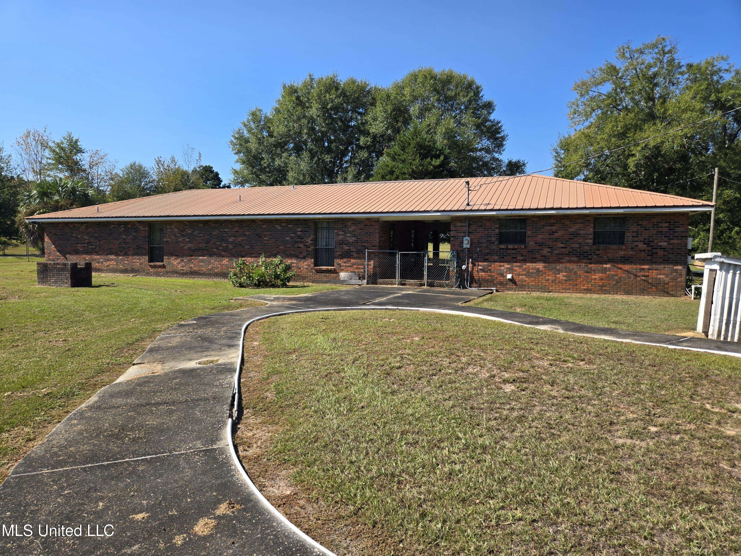 Sumrall, MS 39482,2524 Rocky Branch Rd. Road