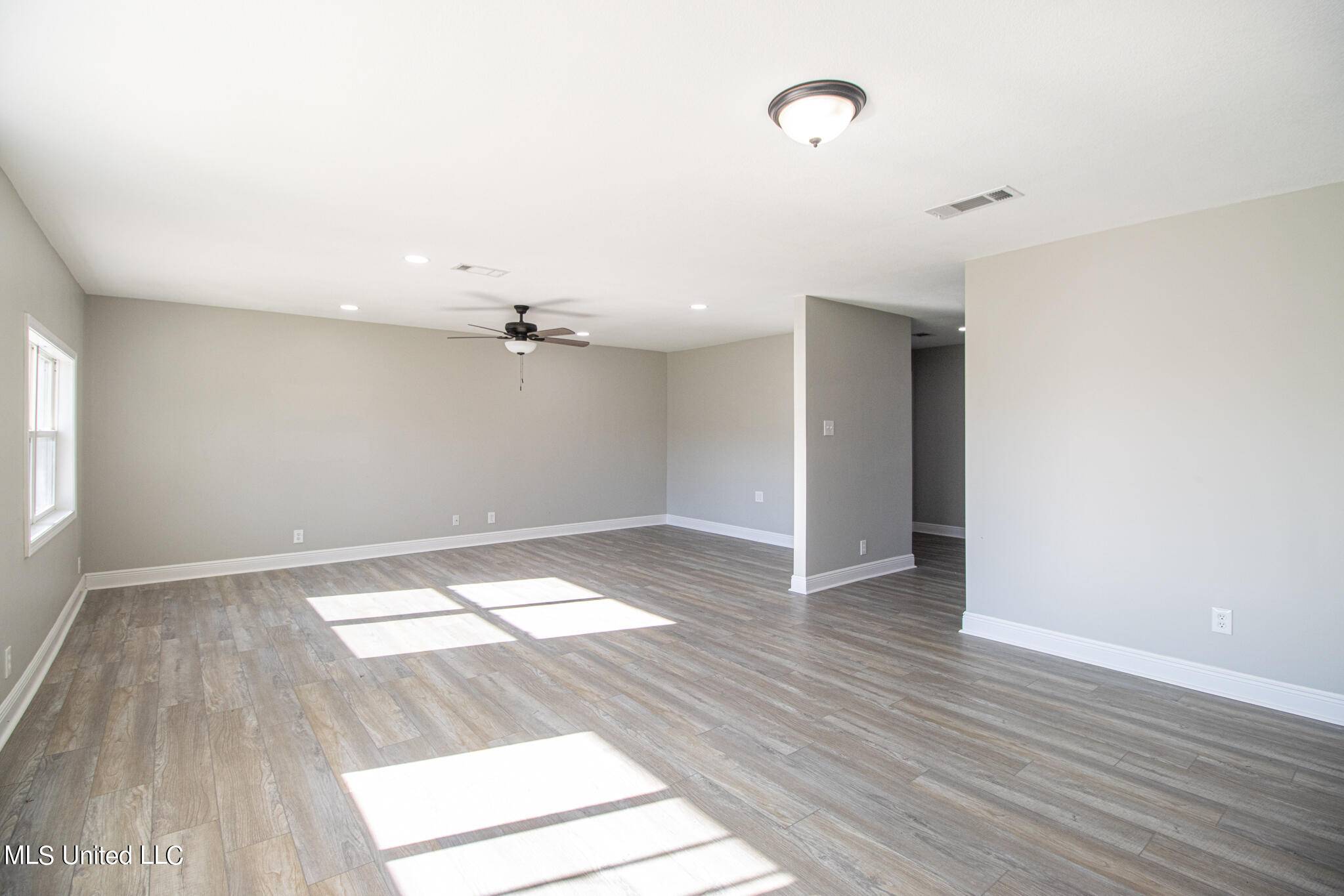 Long Beach, MS 39560,303 Alexander Road